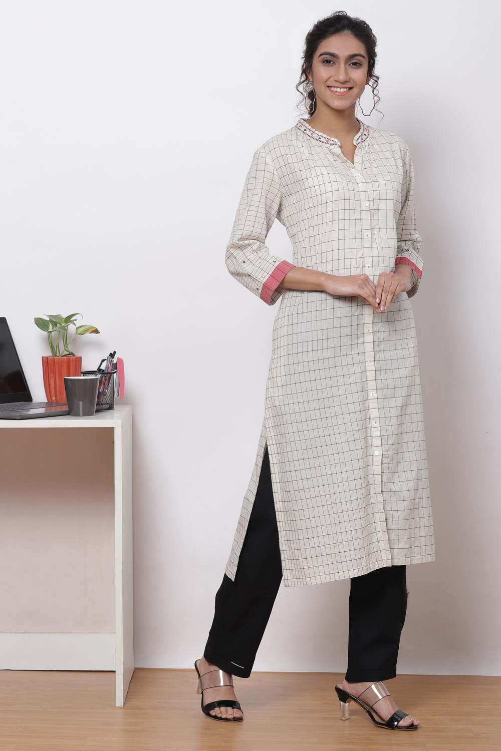 Natural Cotton A-Line Kurta image number 3