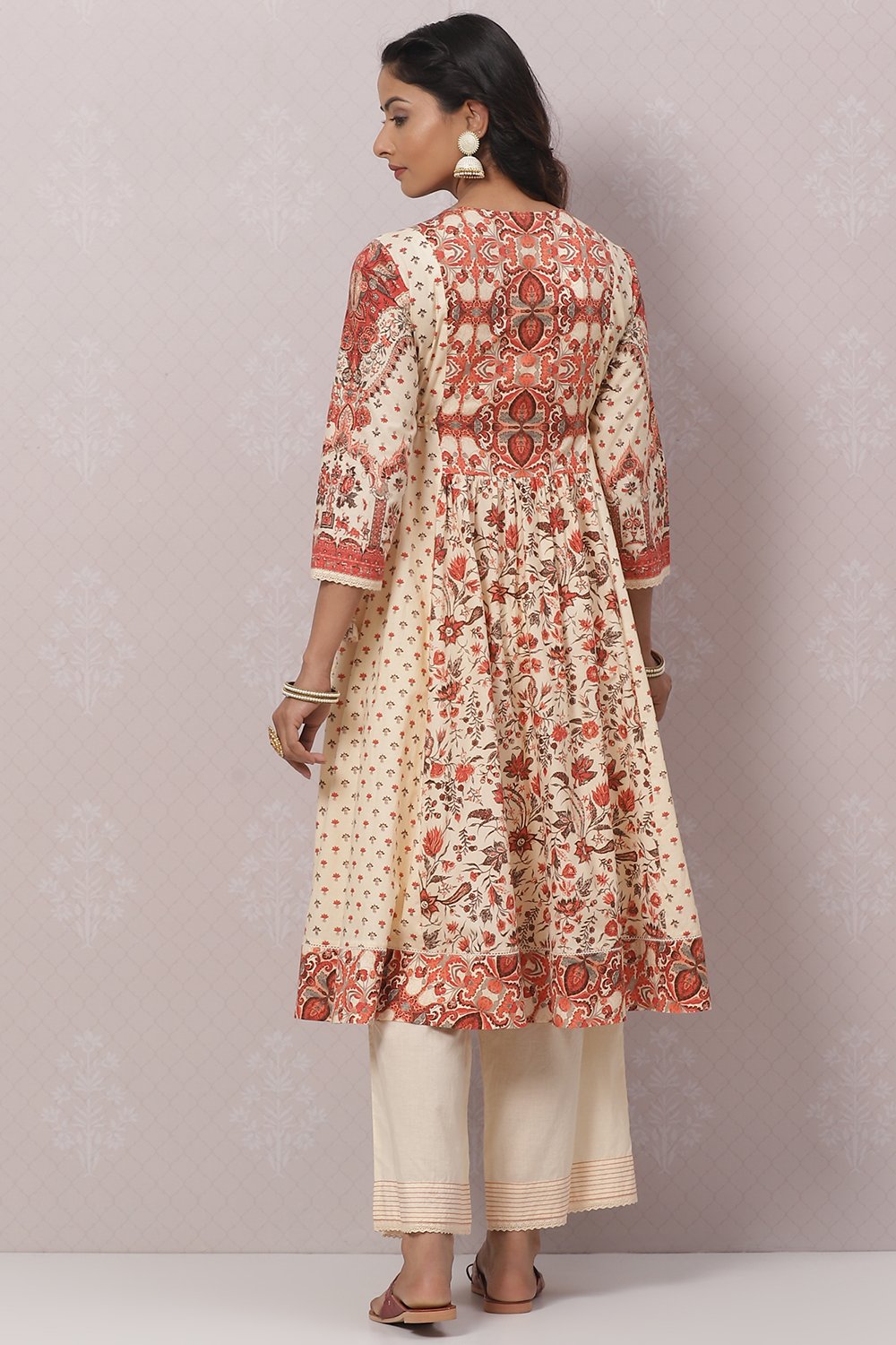 Cream Cotton Flared Kurta Set image number 4