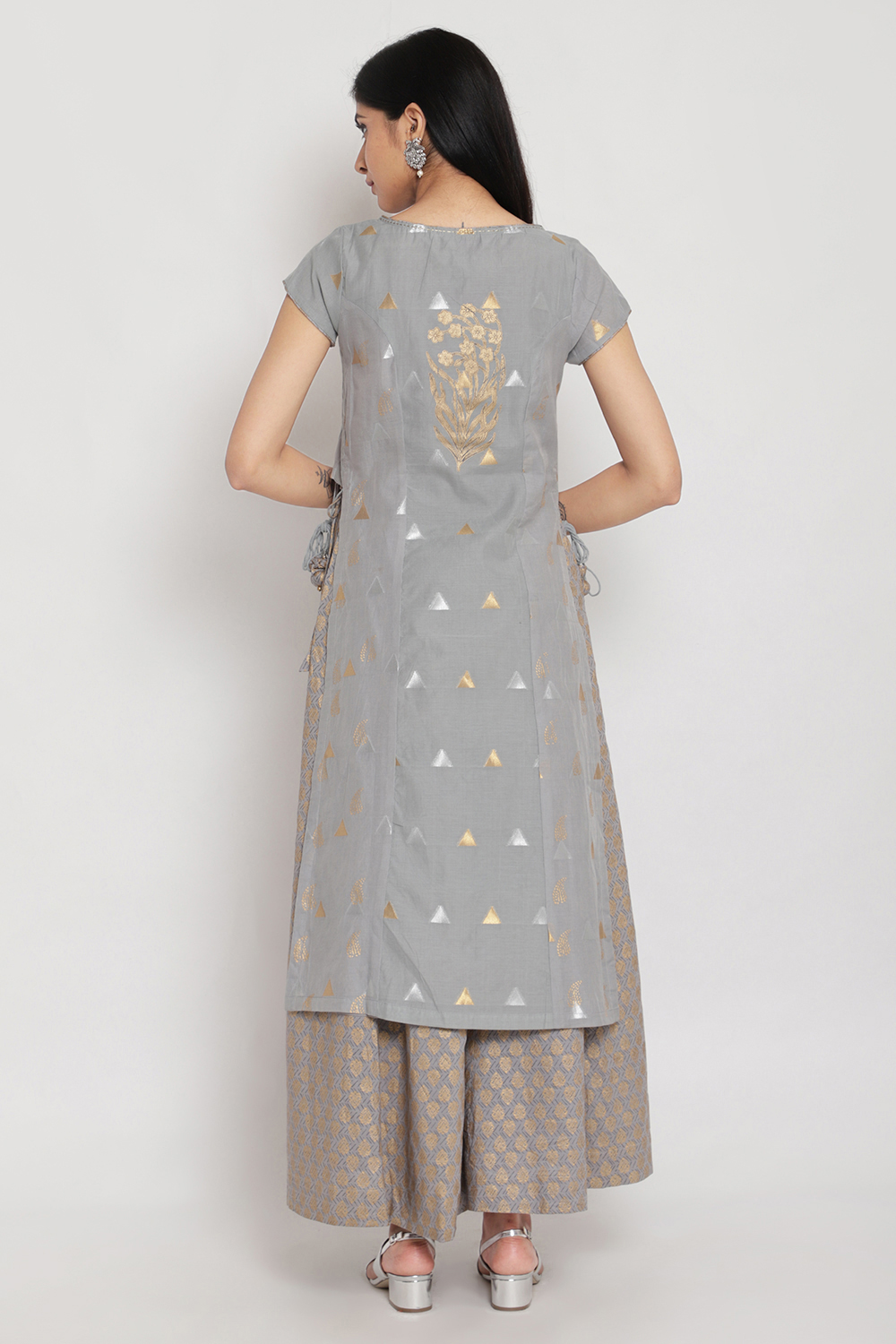 Grey Poly Metallic Cotton Straight Kurta Sharara Suit Set image number 5