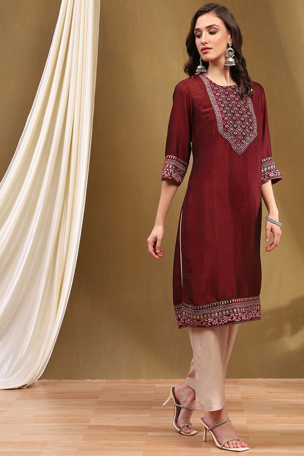 Grey Silk Yard Dyed Straight Festive Kurta image number 4