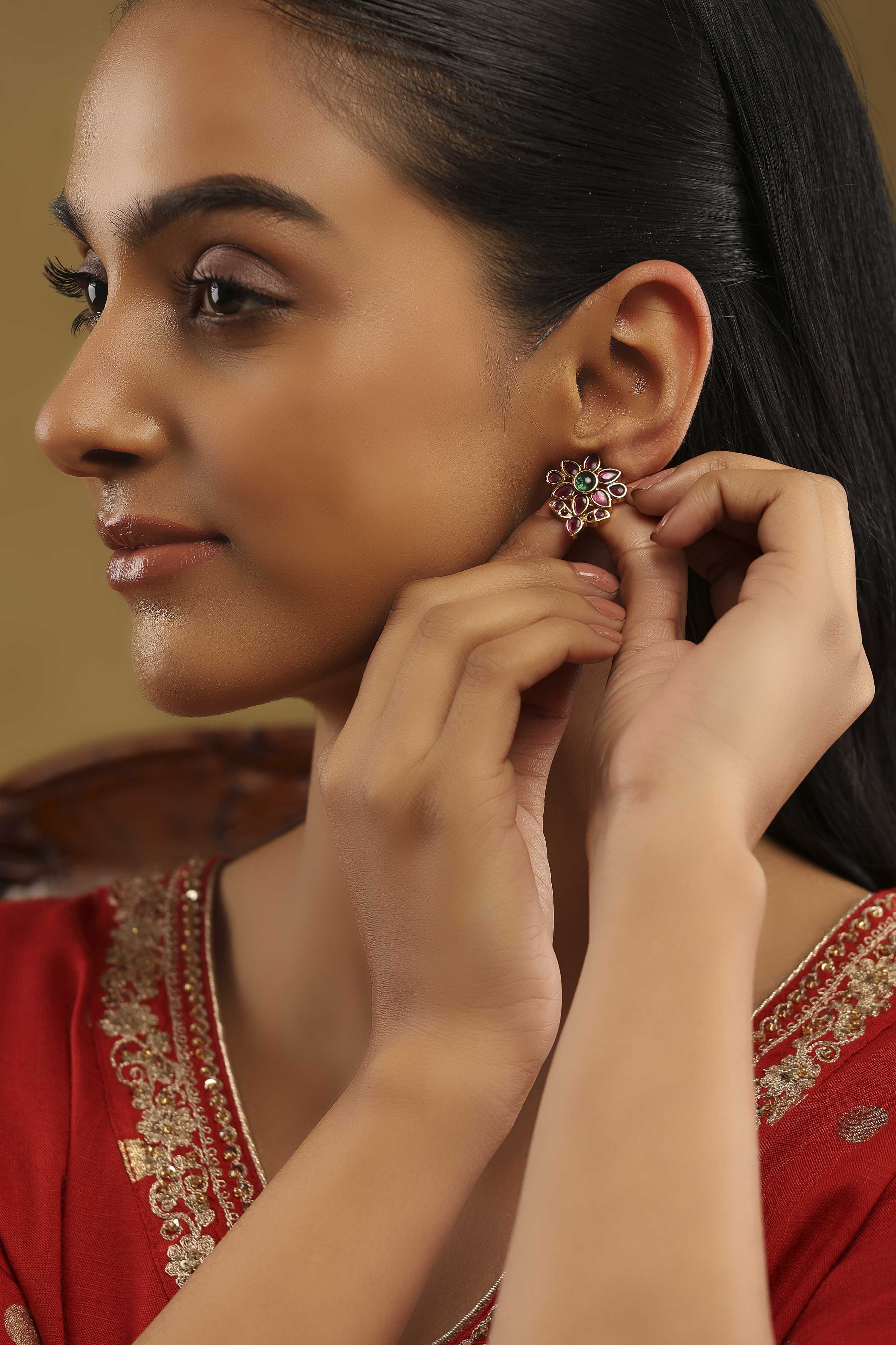 Assorted Brass Studs image number 3