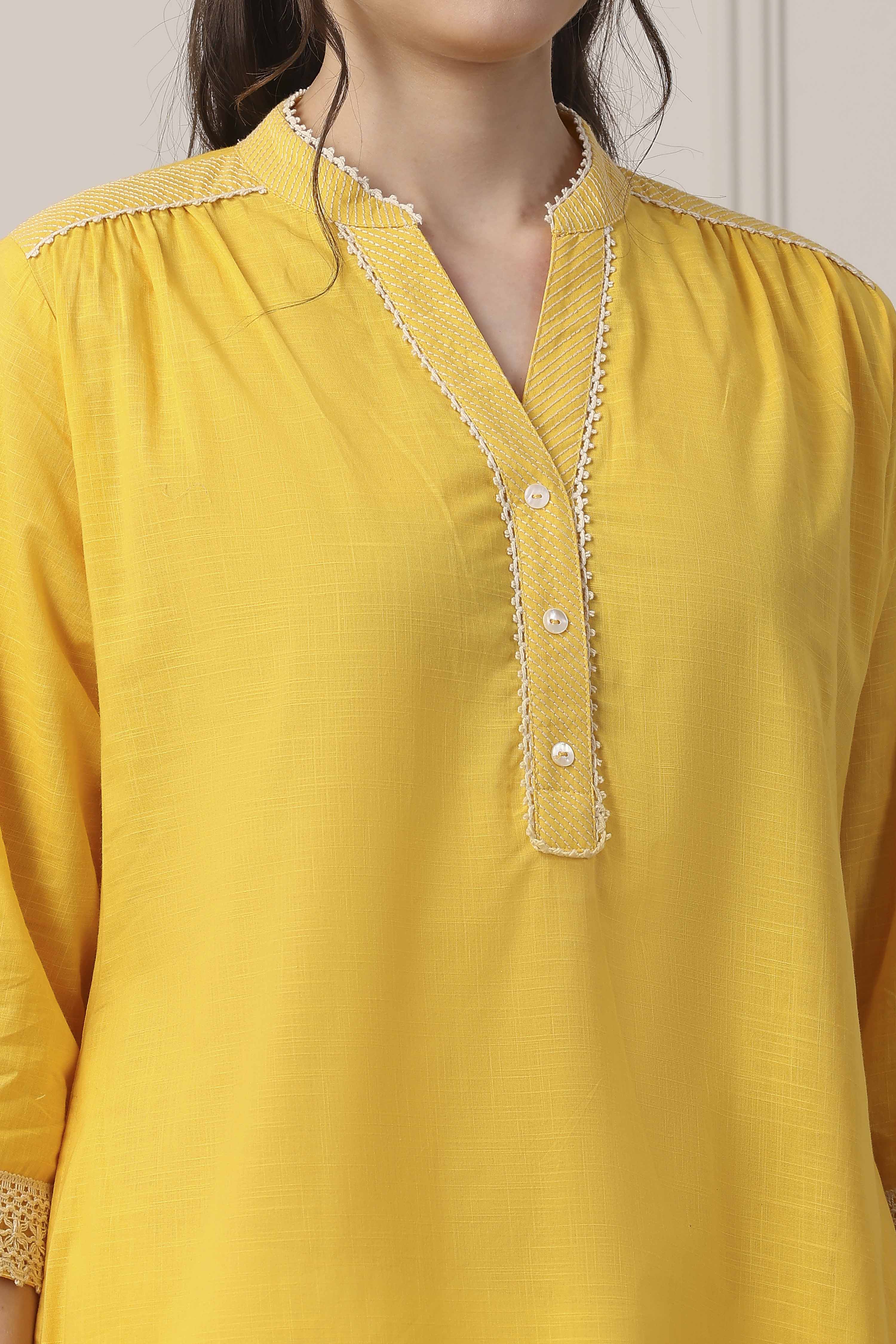 Yellow Cotton Solid Straight Kurta image number 1