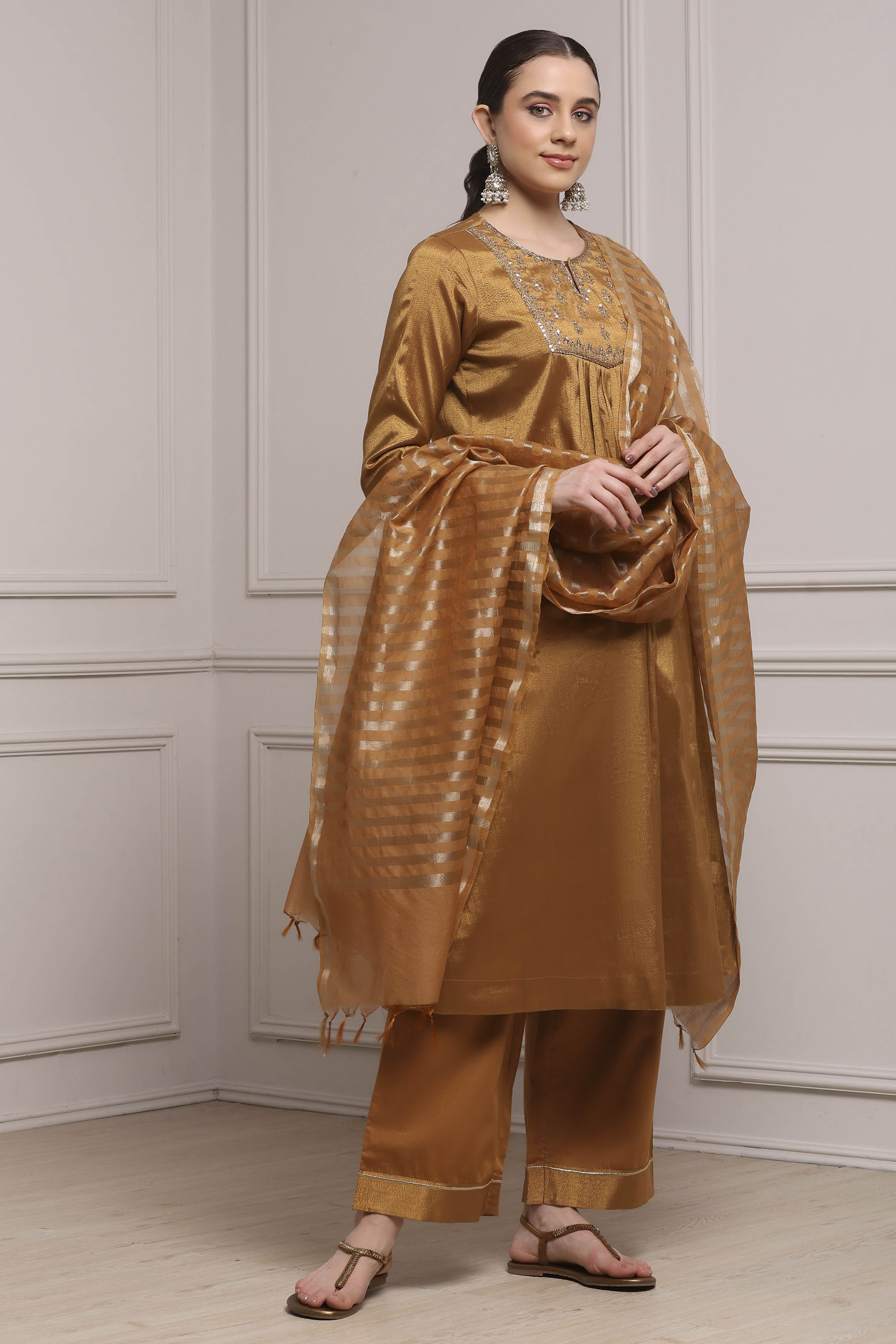 Copper Cotton Gathered Dyed Suit Set image number 5