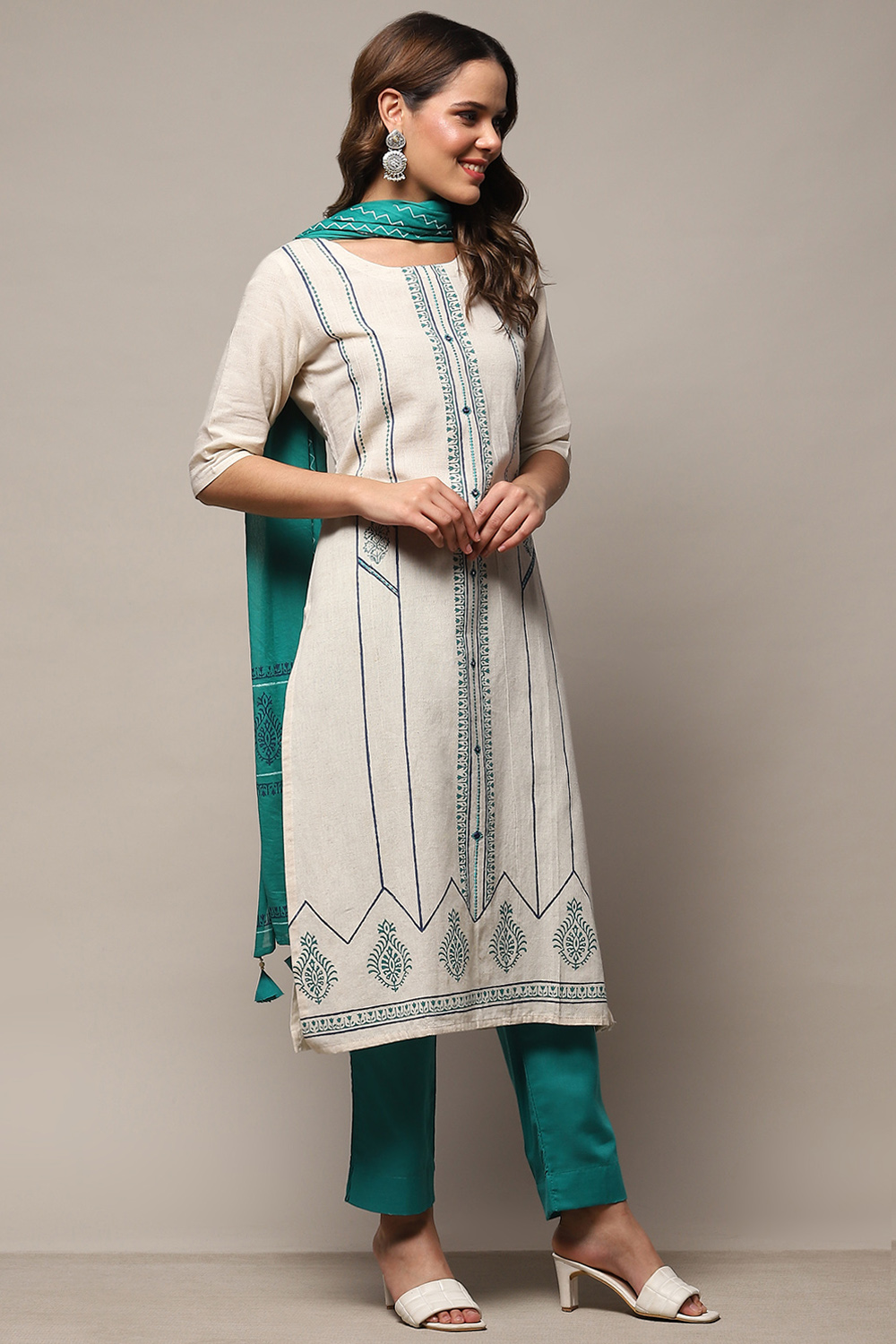 Sea Green Cotton Unstitched Suit Set image number 7