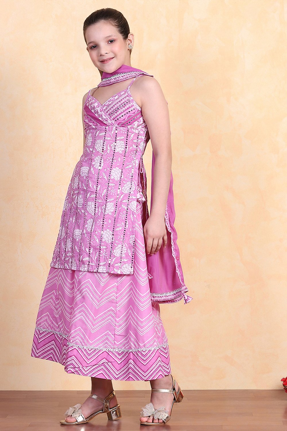 Pink Cotton Straight Suit Set image number 3
