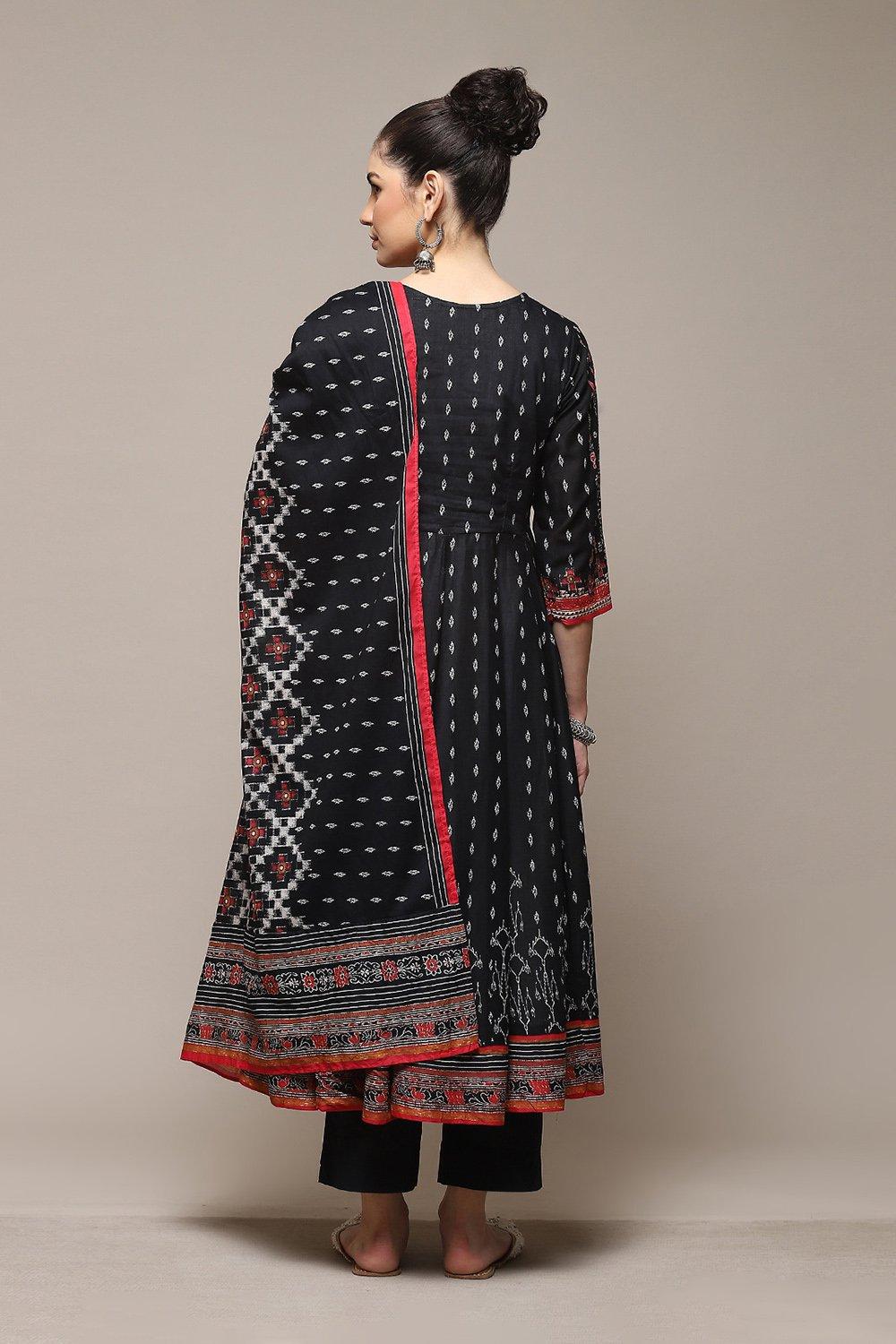 Red Cotton Anarkali Kurta Palazzo Suit Set image number 4