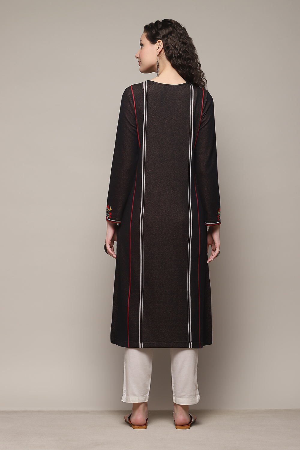 Black Polyester Straight Yarndyed Kurta image number 4