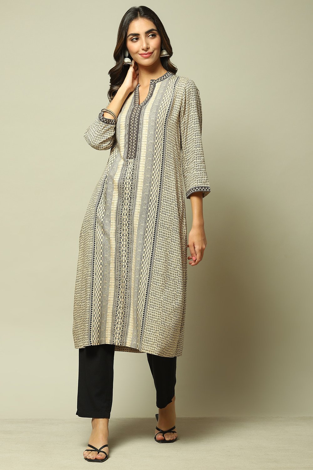 Beige & Black LIVA Straight Printed Kurta image number 7