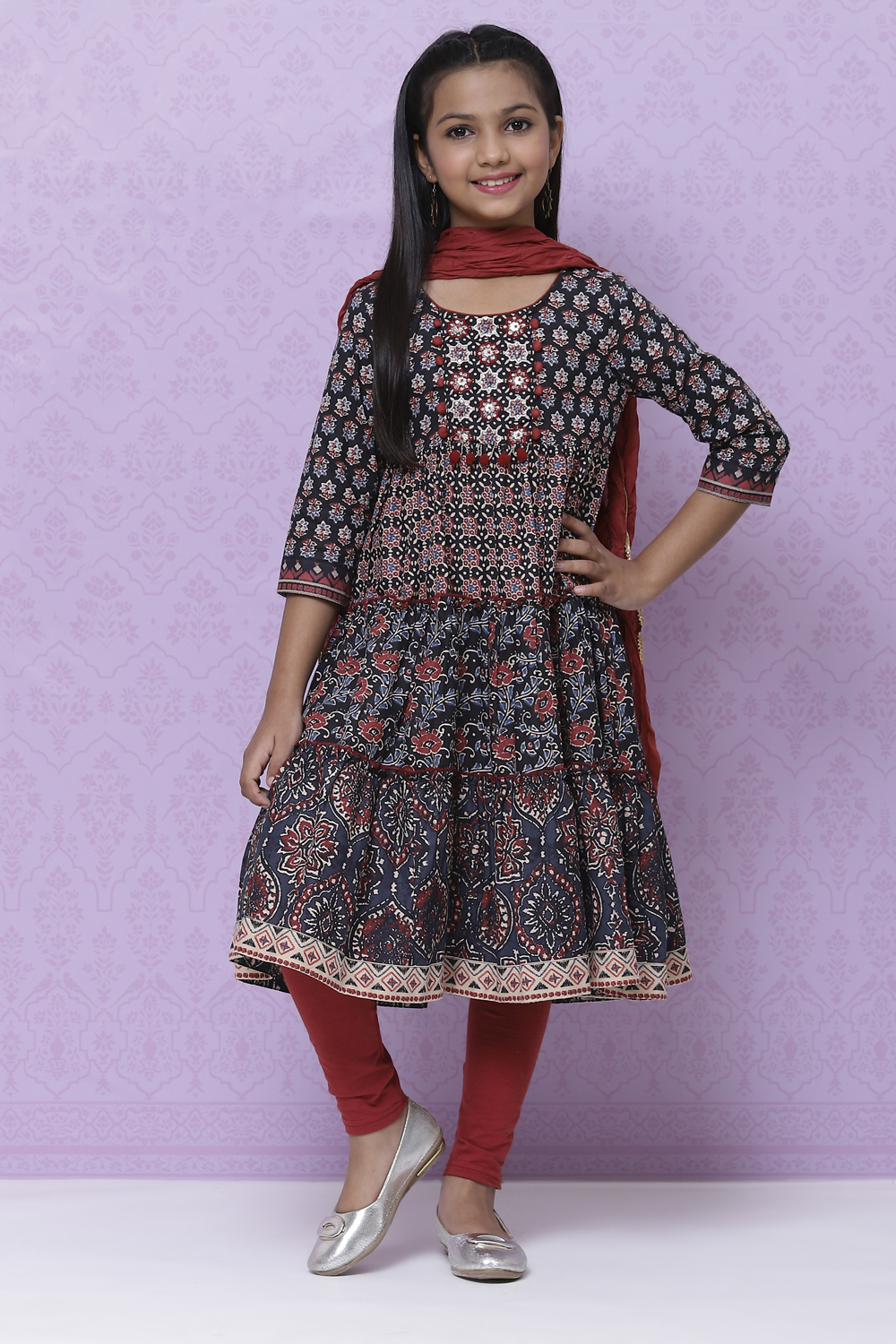 Charcoal And Rust Cotton Girls Kurta Churidar Suit Set image number 4