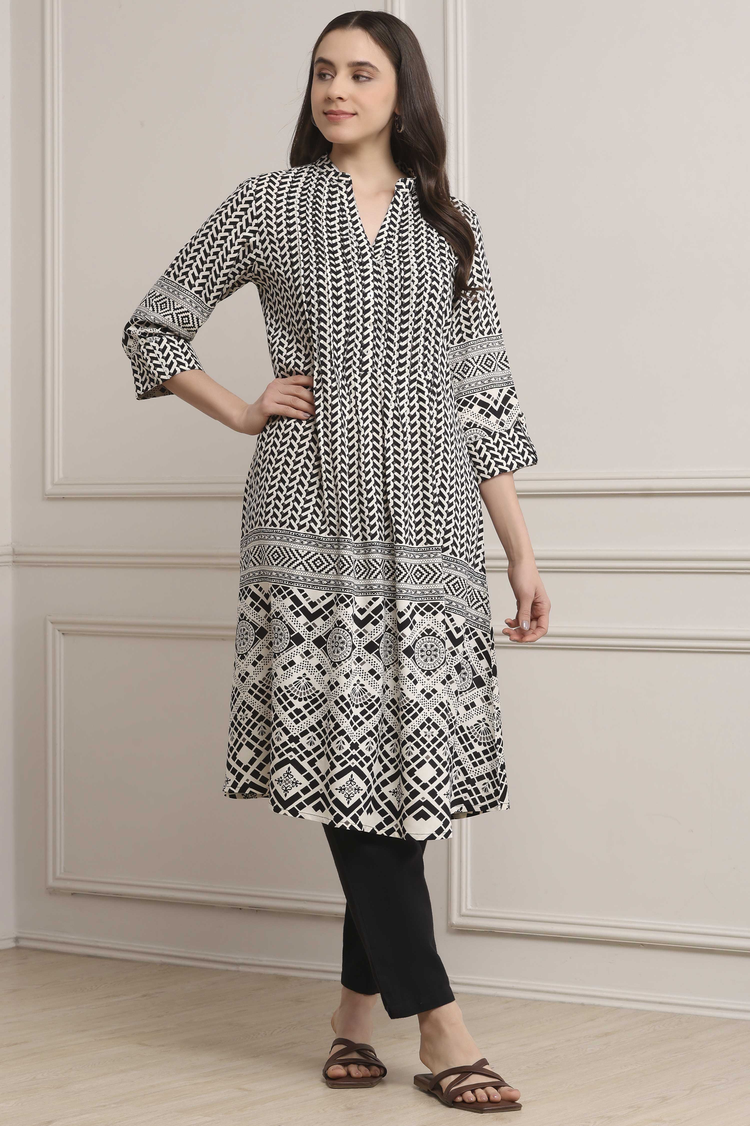 Black Cotton Printed Pleated A-line Kurta image number 4