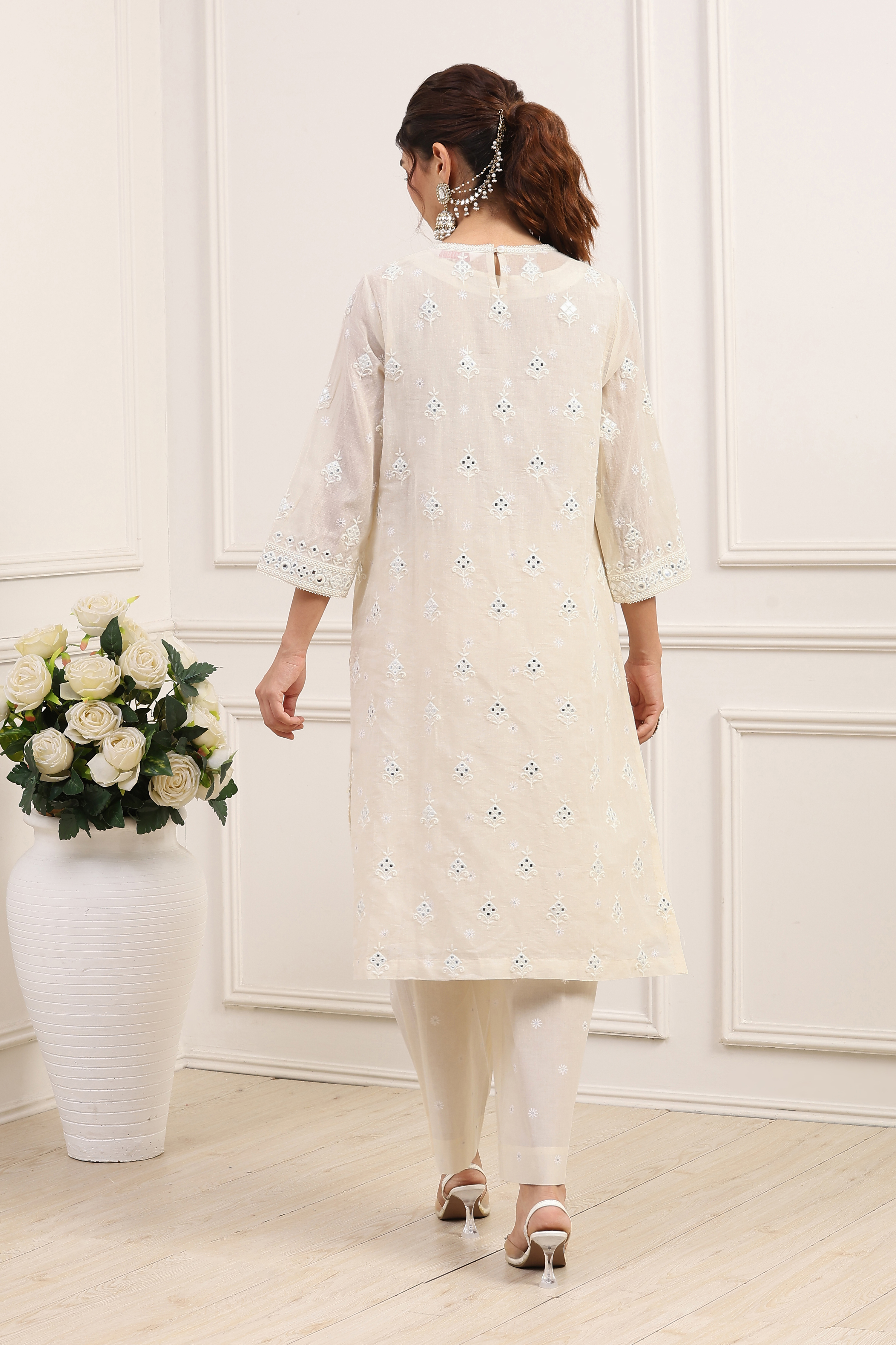 Off-White Cotton Embroidered Straight Suit Set image number 4