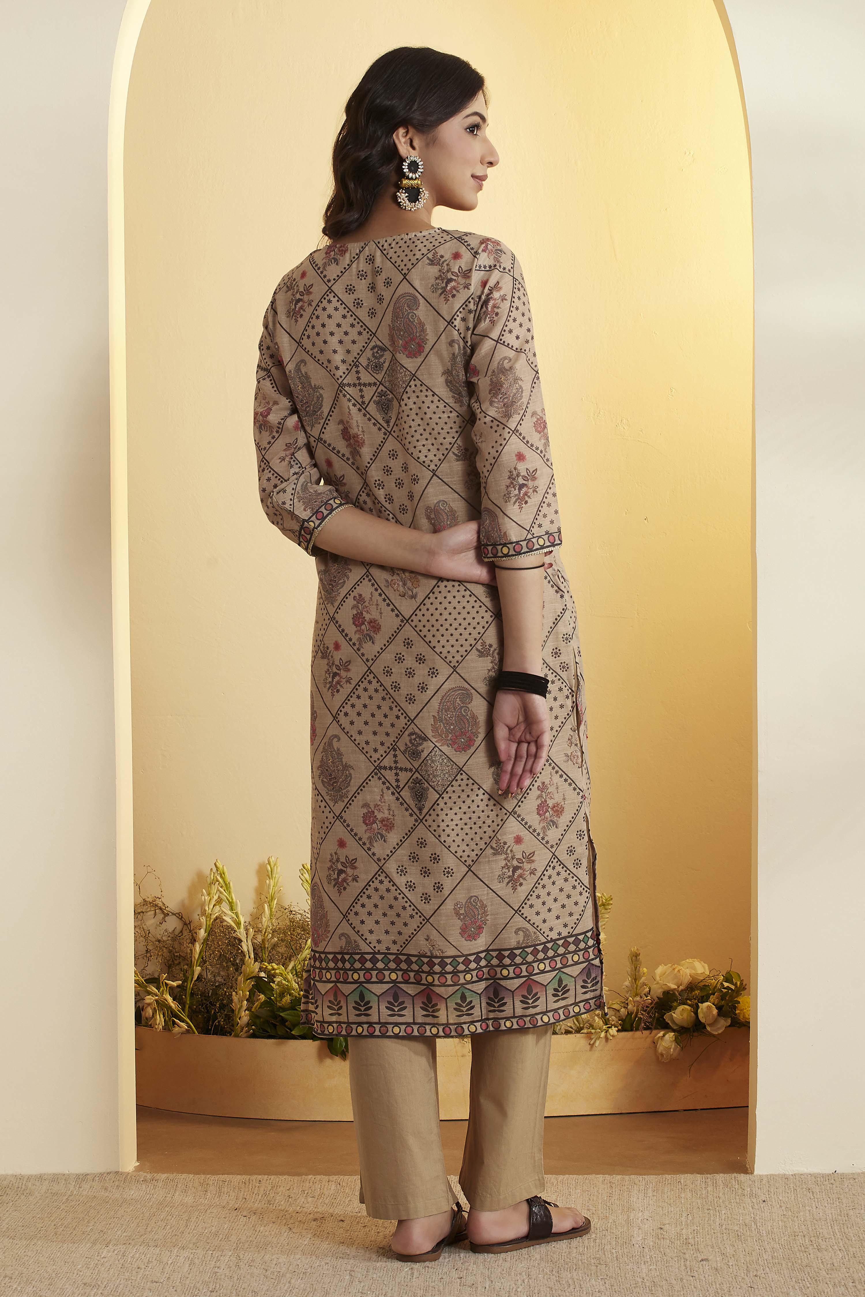 Beige Poly Linen Straight Suit Set image number 5
