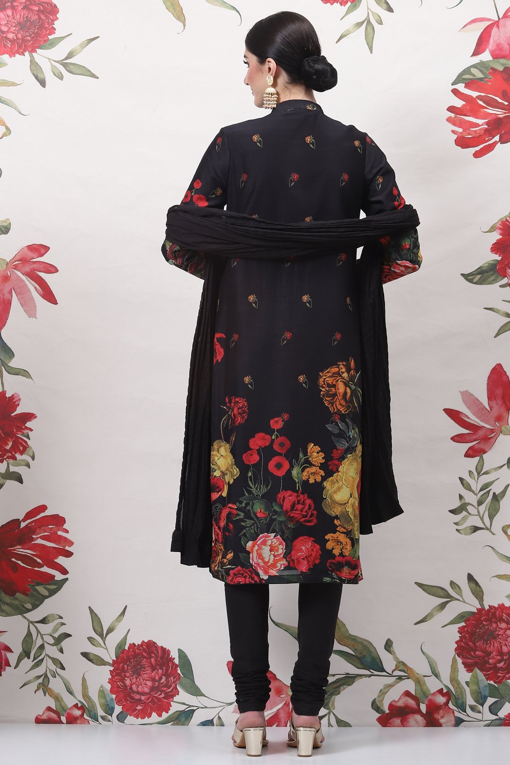 Rohit Bal Black Cotton Silk Straight Printed Suit Set image number 4