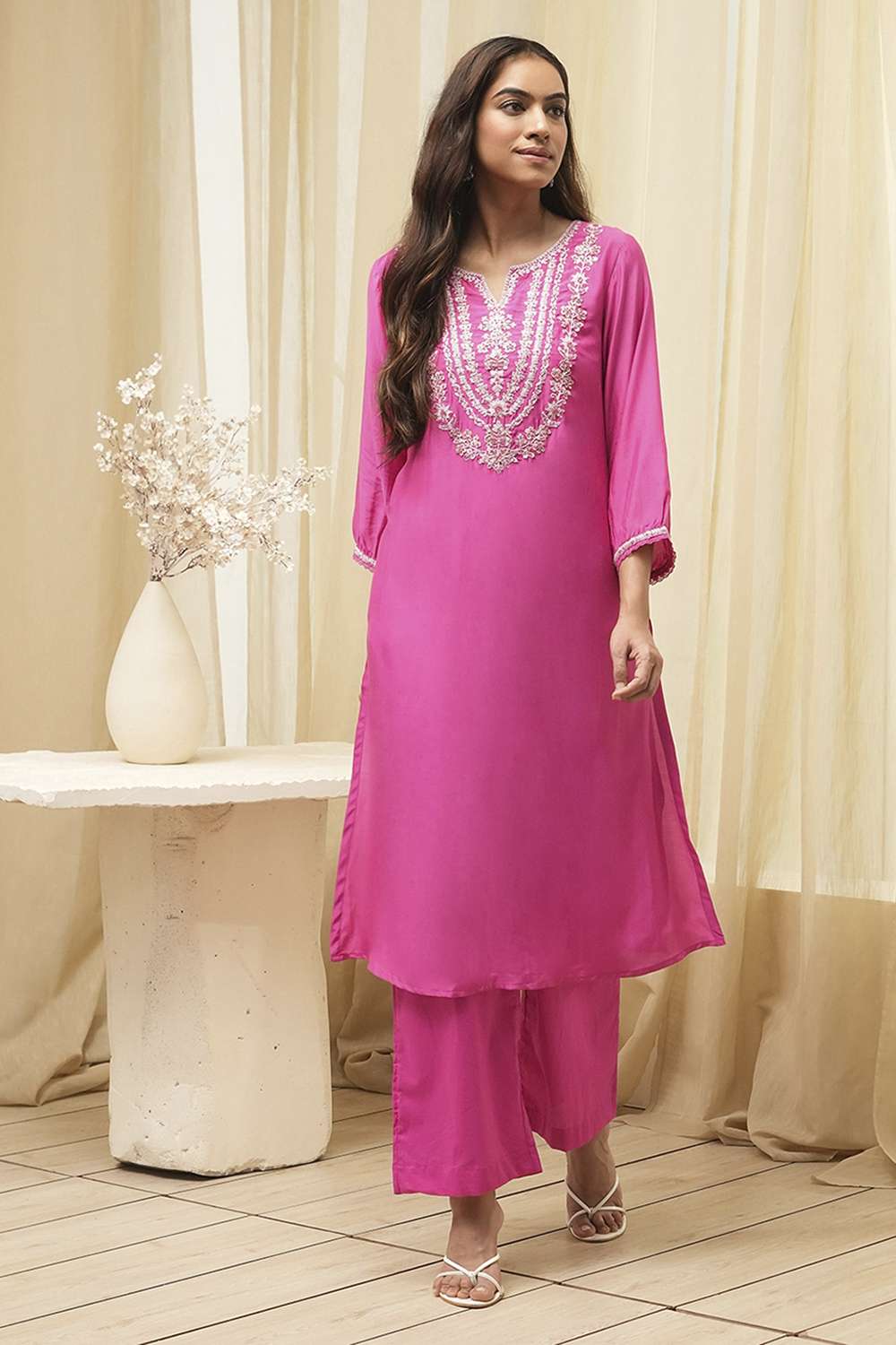 Pink Embroidered Straight Kurta Set image number 6