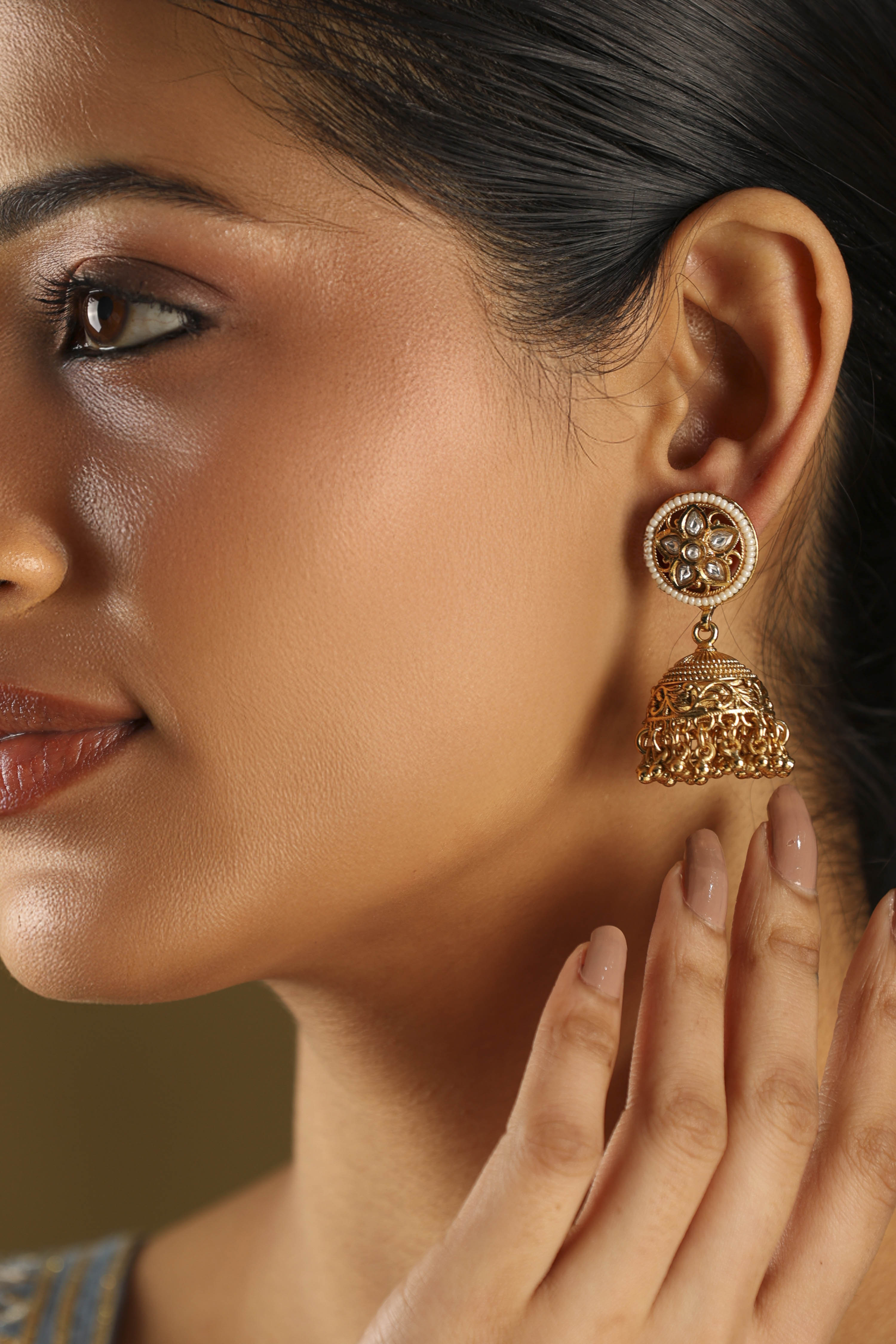 Gold Stone Earrings image number 1