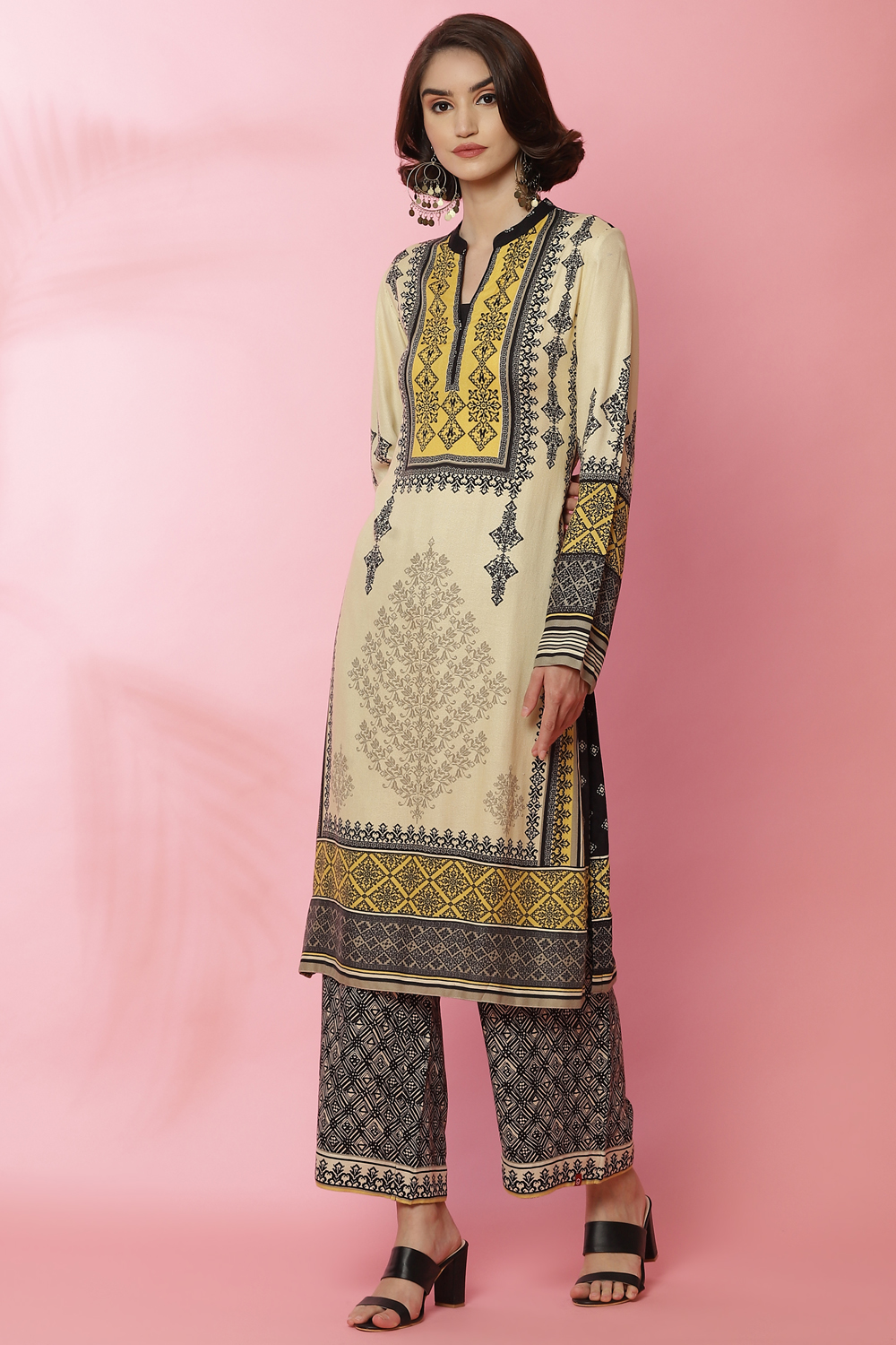 Black And Off White Viscose Straight Printed Kurta image number 0