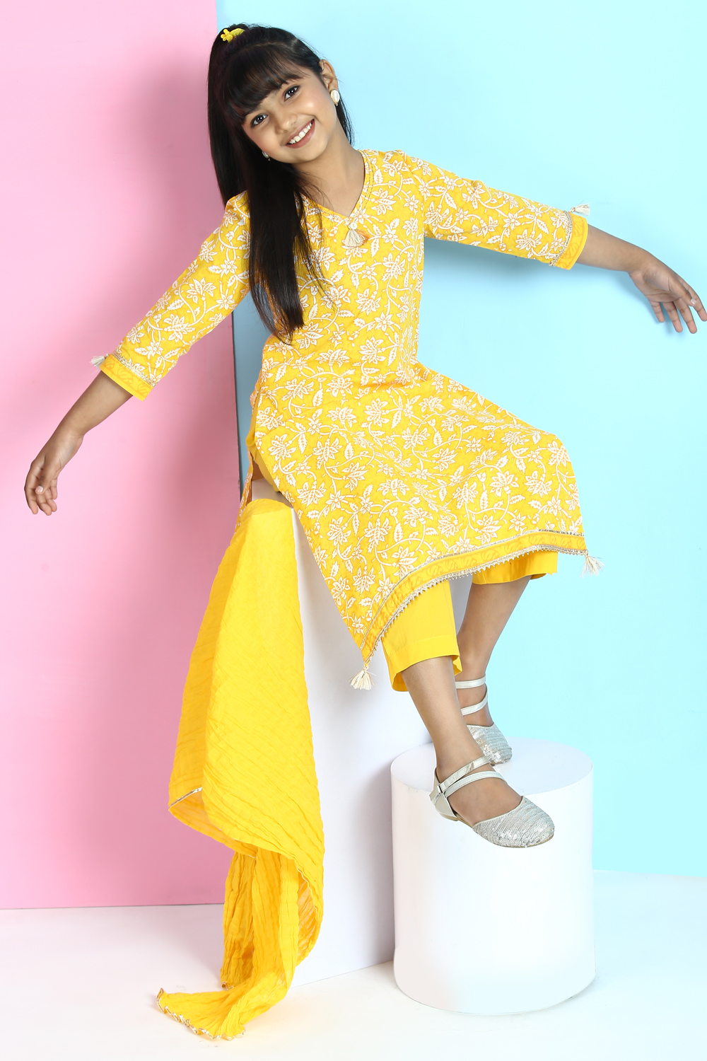 Yellow Cotton A-Line Straight Kurta Palazzo Suit Set image number 5