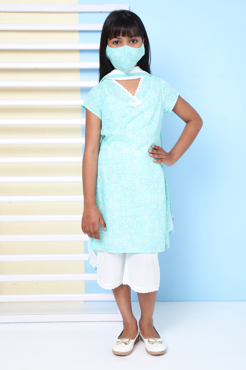 Sea Blue Cotton Straight Kurta Cropped Palazzo Suit Set image number 4