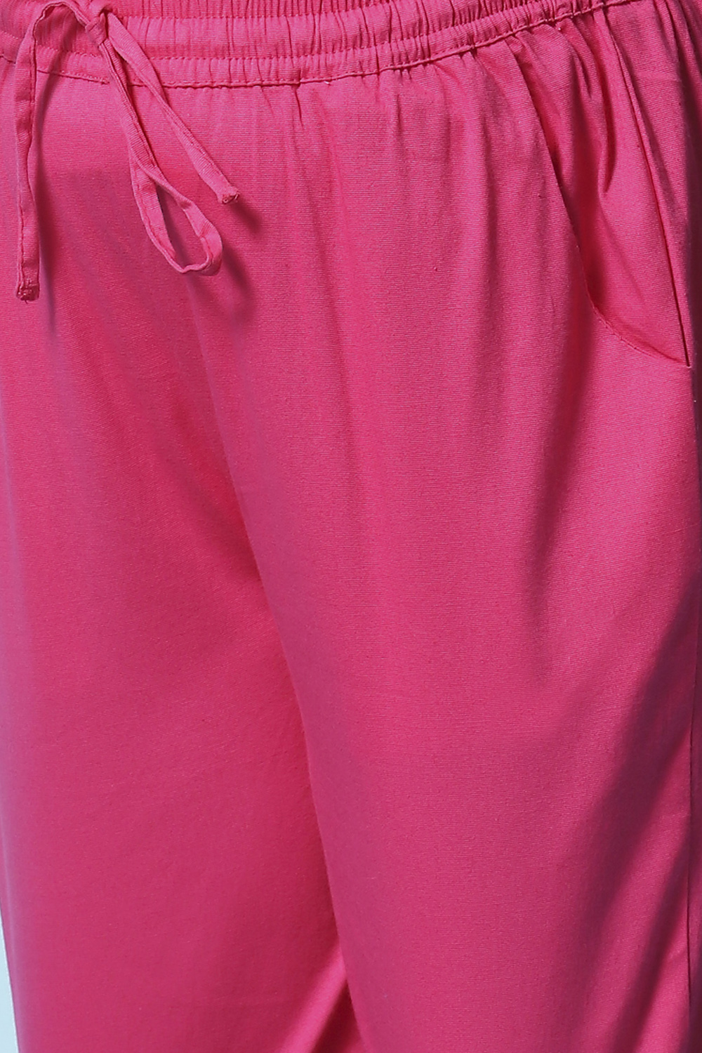 Pink Cotton Blend Capris image number 1