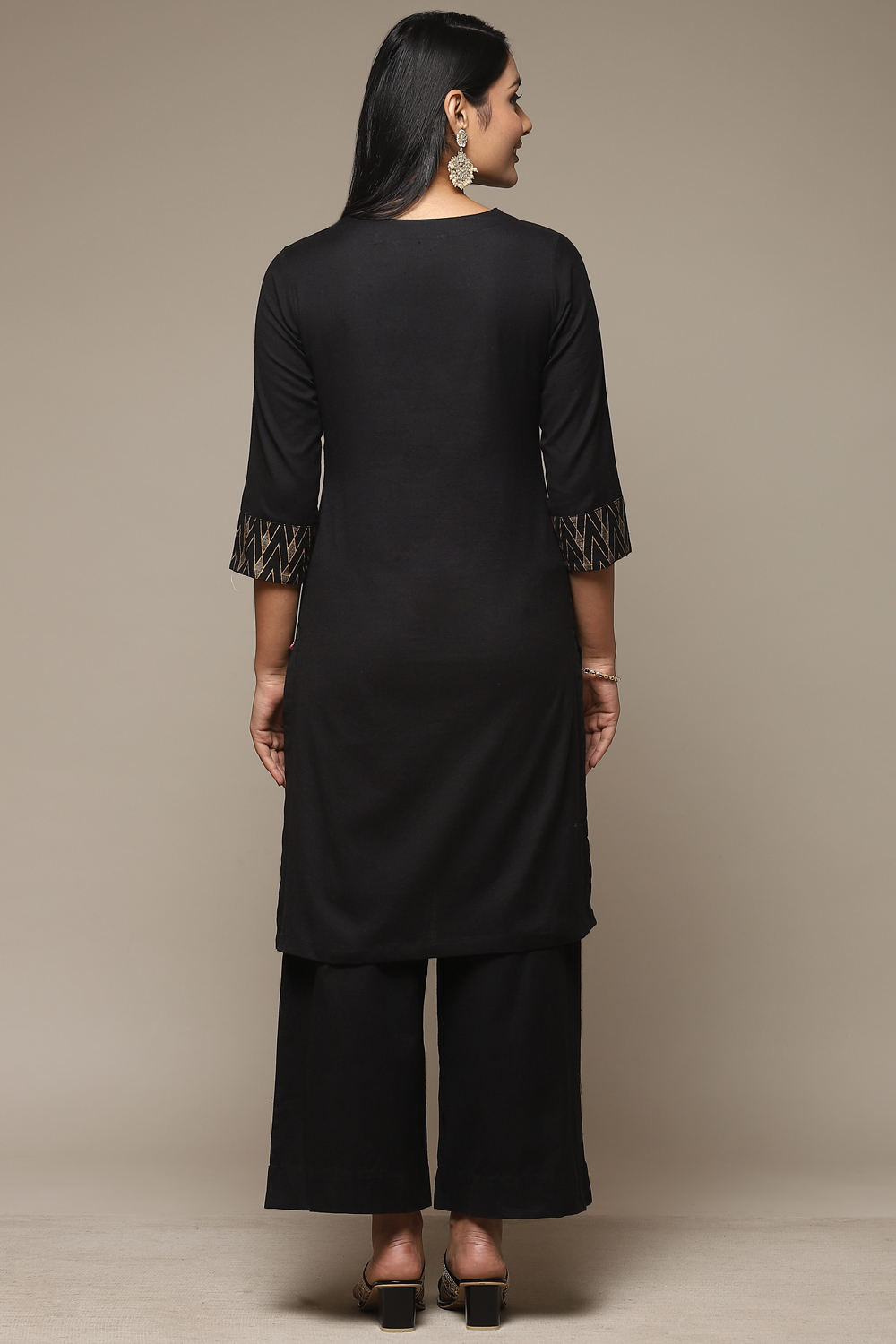 Blue Cotton Blend Straight Kurta Palazzo Suit Set image number 4