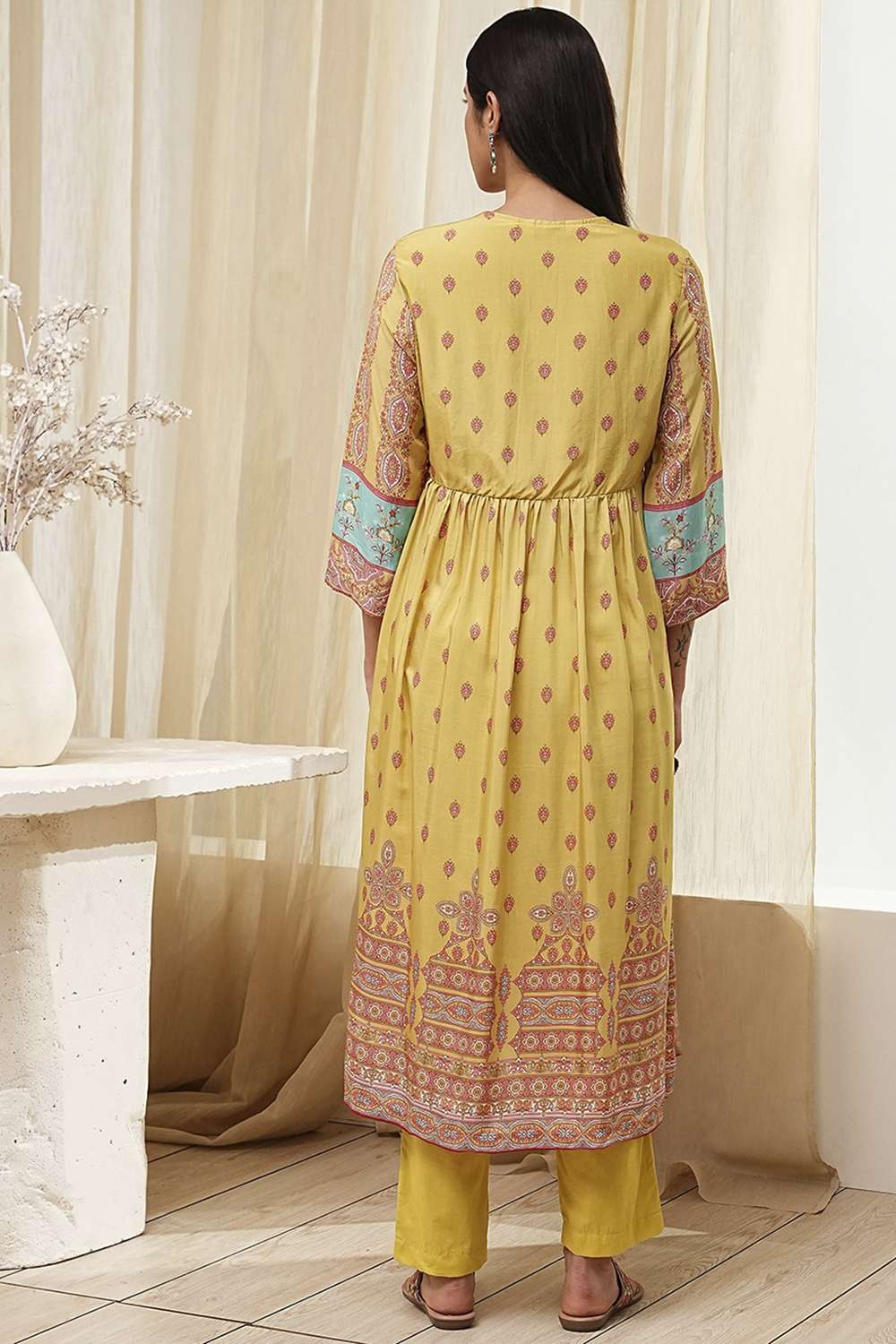 Green Modal Blend Gathered Printed Fusion Set image number 4
