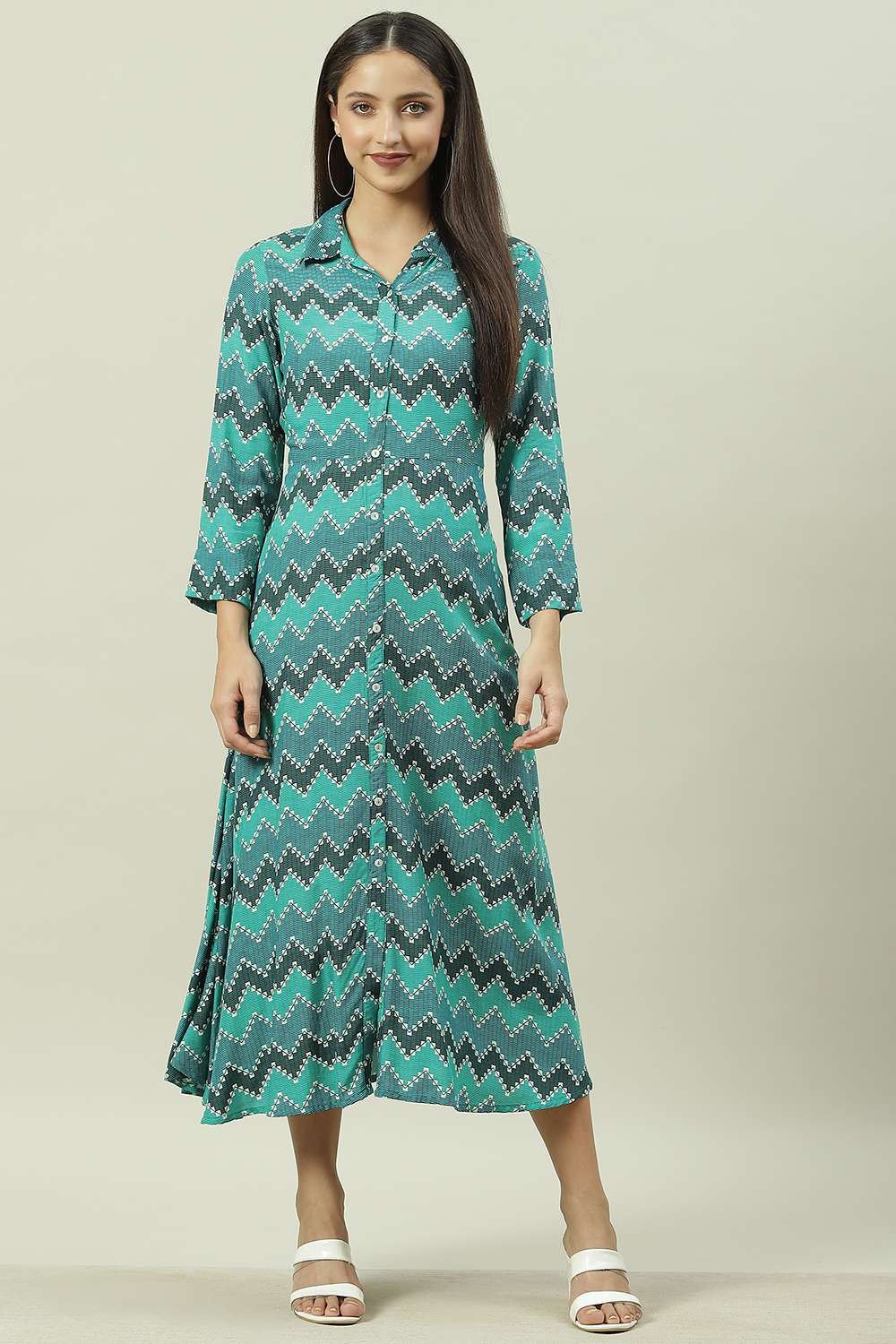 Turquoise Chevron Block Printed Shirt-Style Flared Dress image number 5