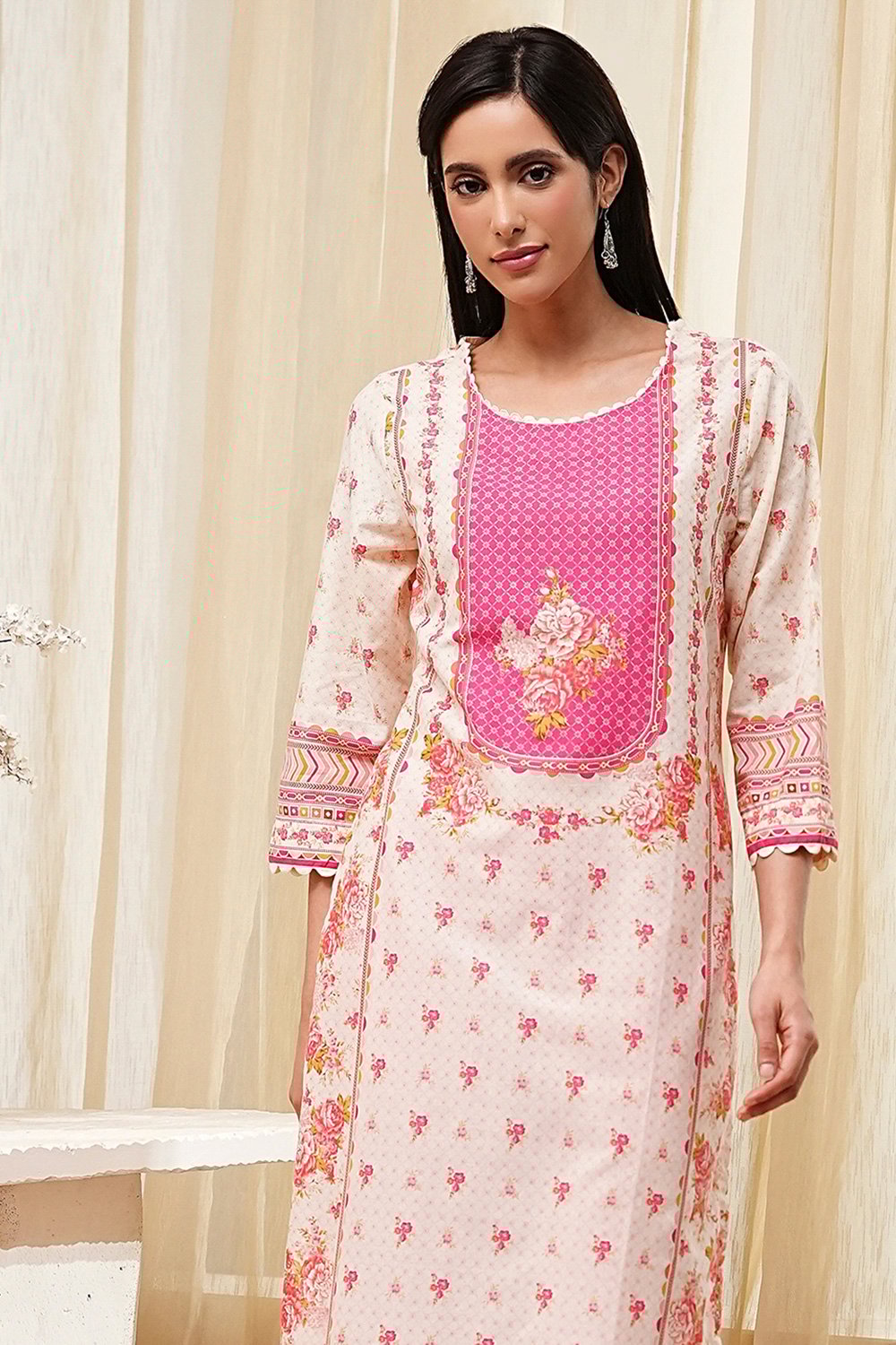 Pink Cotton Printed Straight Kurta image number 1