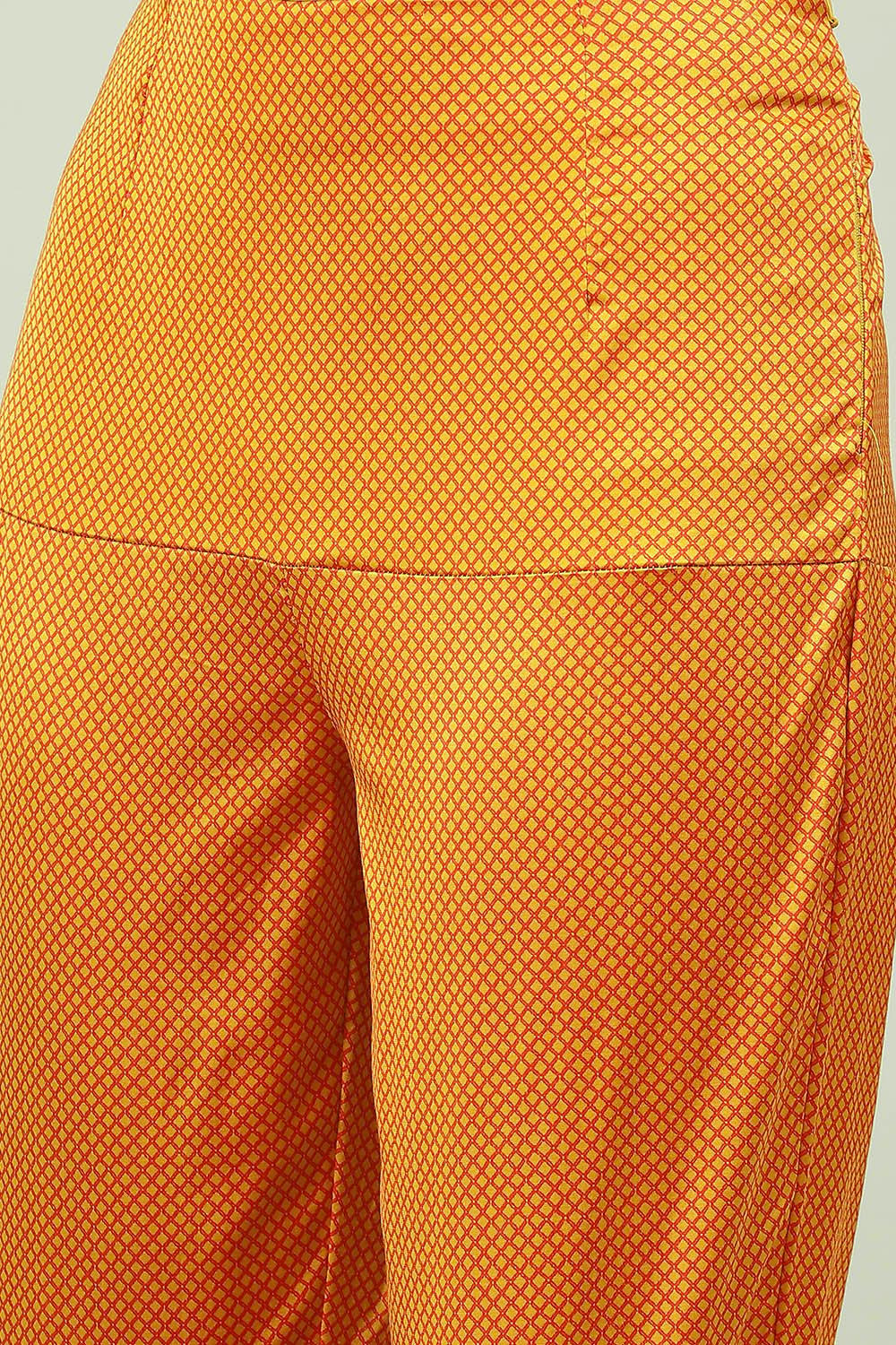 Maroon Silk Blend Straight Kurta Slim Pants Suit Set image number 2