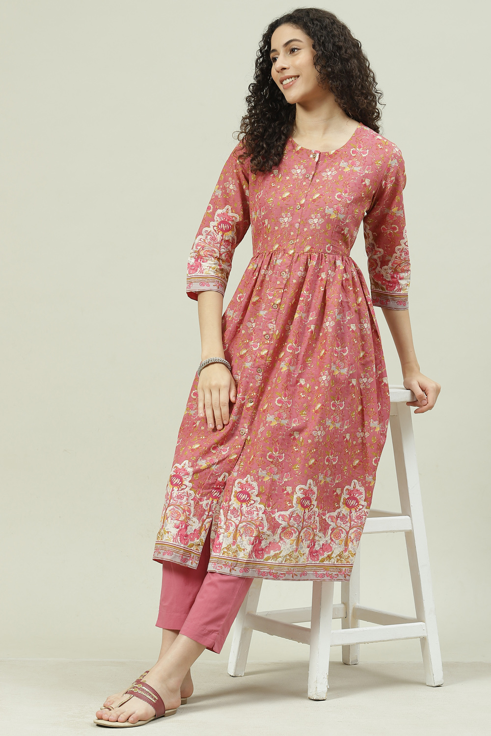 Dusky Pink Printed Cotton Gathered Suit Set image number 6