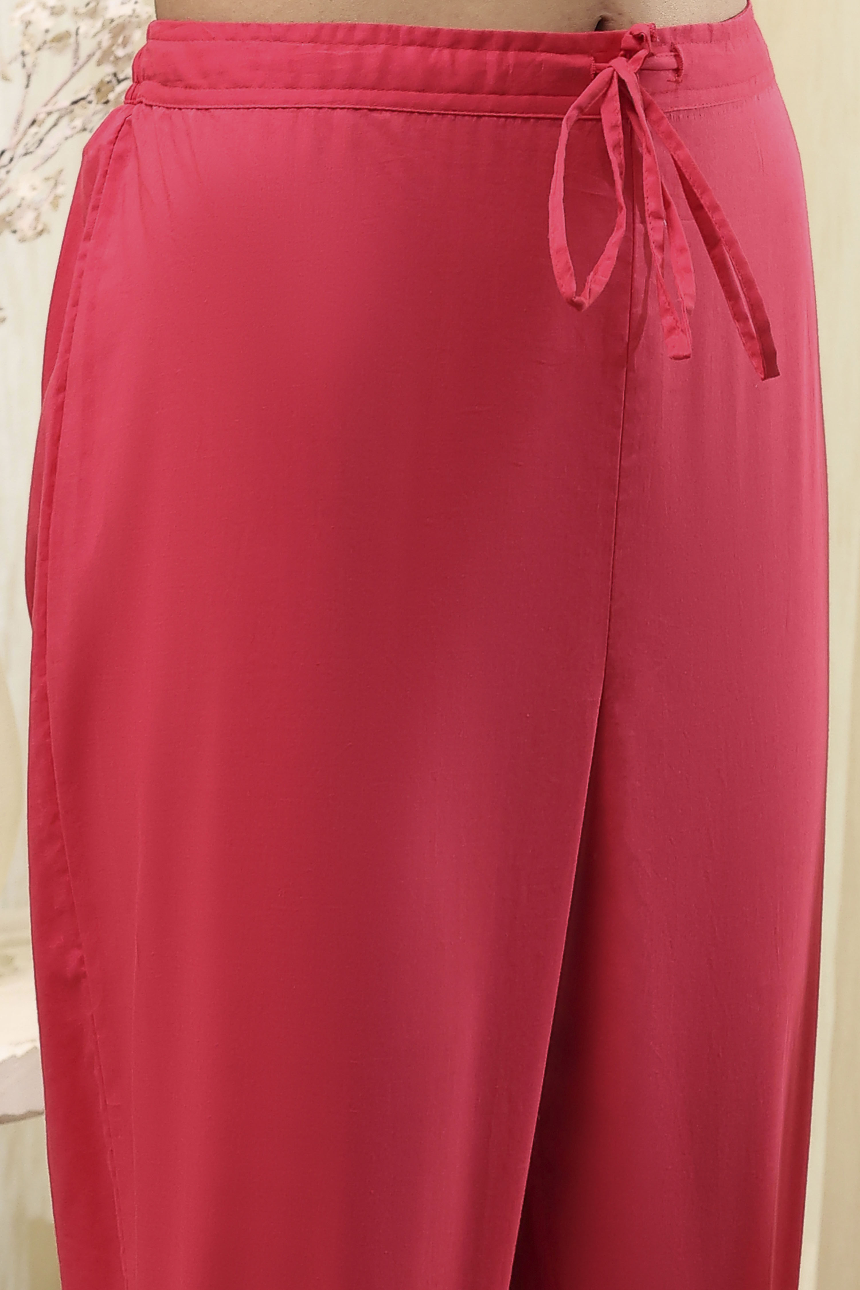 Coral-Red Silk Chanderi Gathered Suit Set image number 2