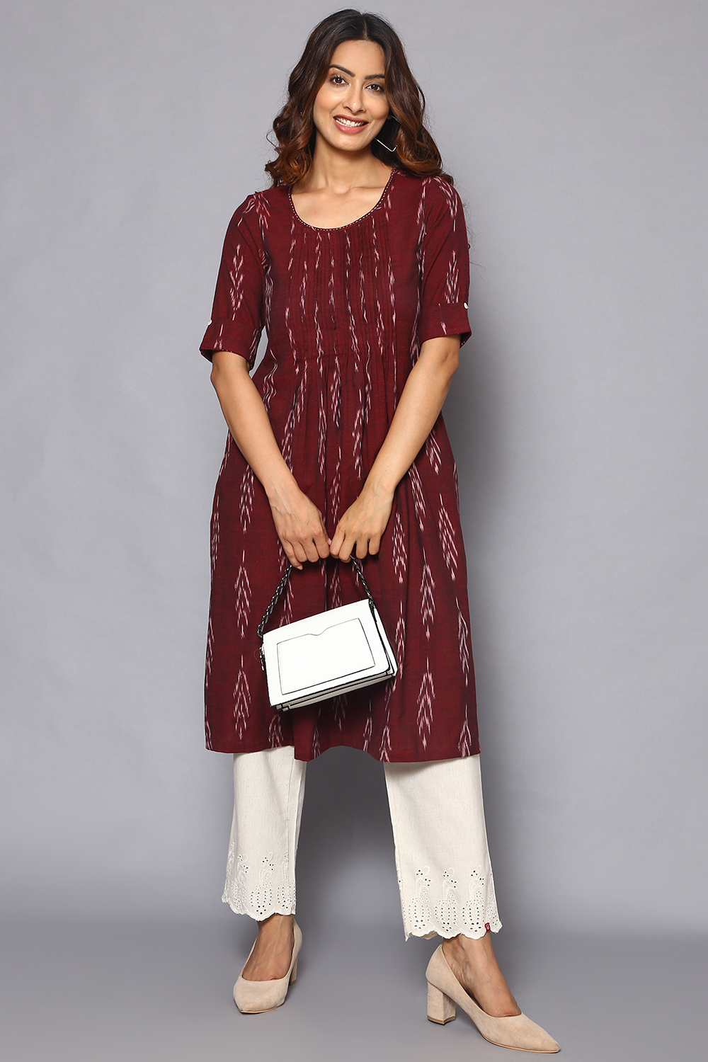 Natural Cotton Ankle Length Pants image number 4
