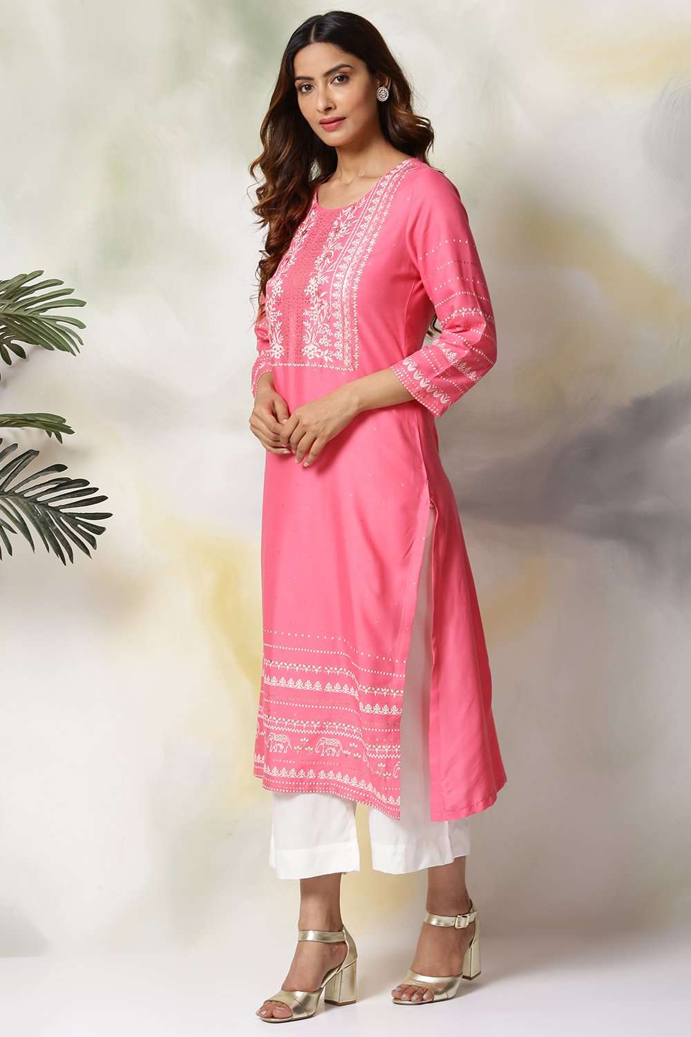 Green Rayon Straight Kurta Pants Set image number 2