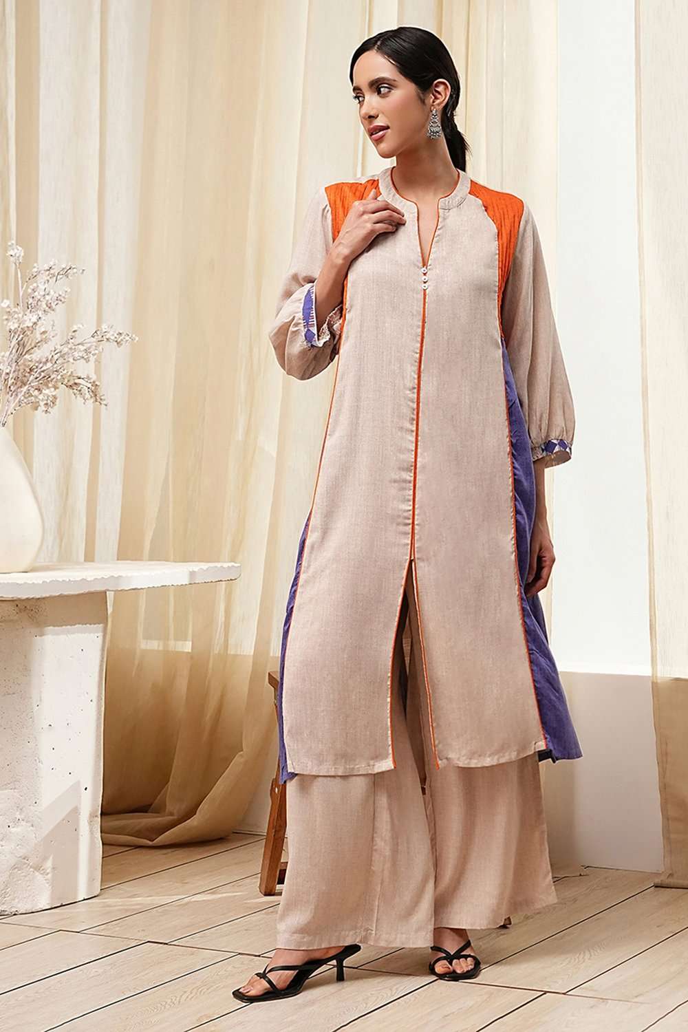 Beige Straight Printed Kurta Set image number 0