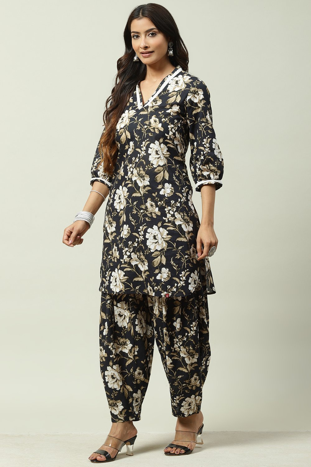 Black Cotton Straight Kurta Salwar Suit Set image number 3