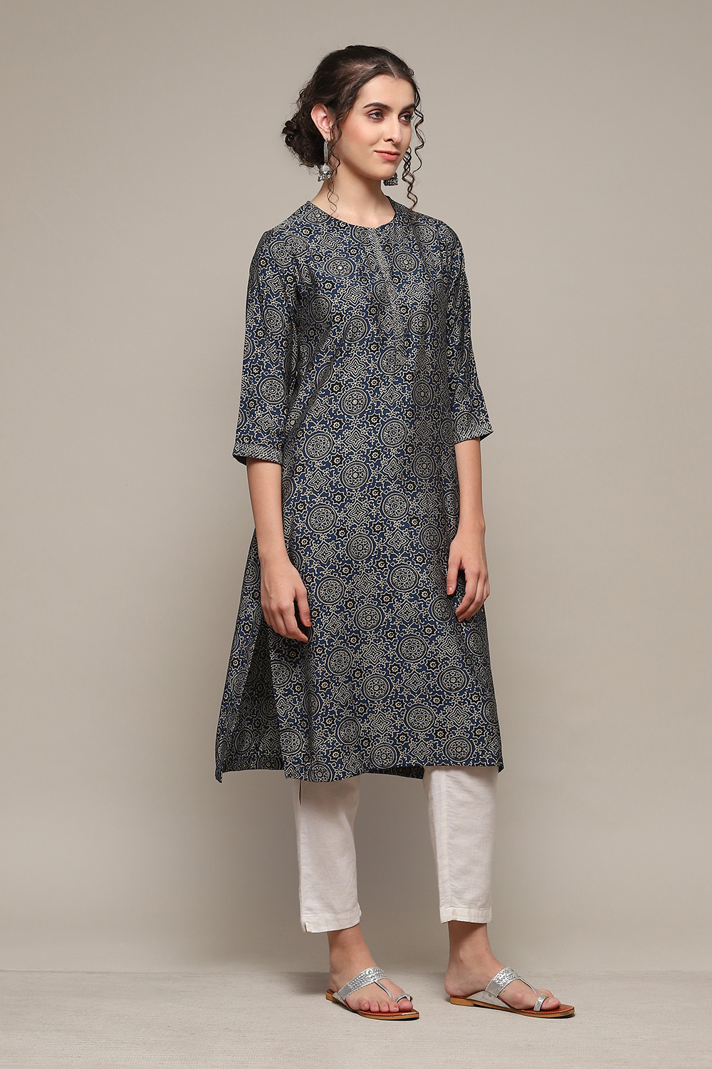 Indigo Poly Viscose Straight Printed Kurta image number 3