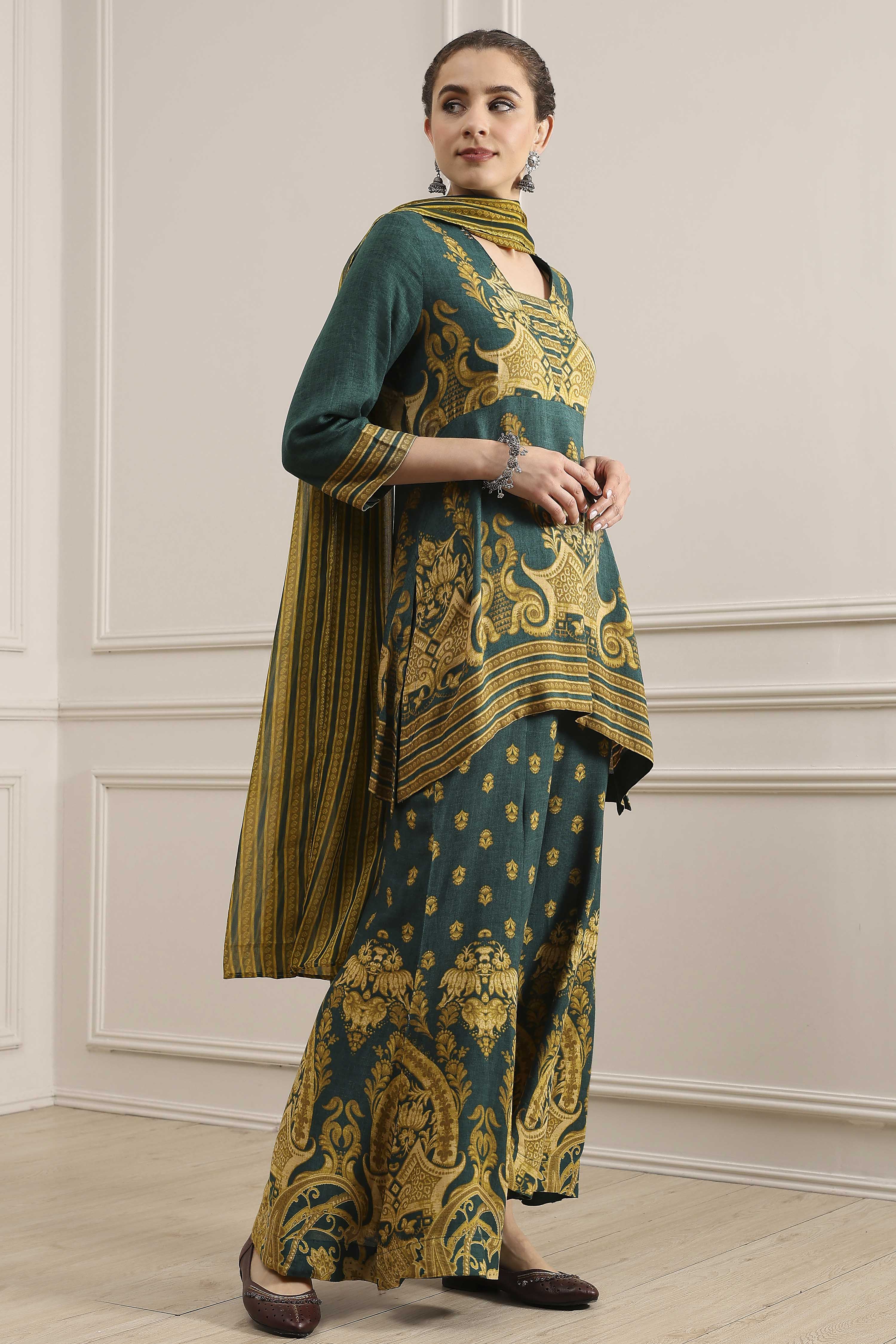 Green Viscose Printed Sharara Suit Set image number 5