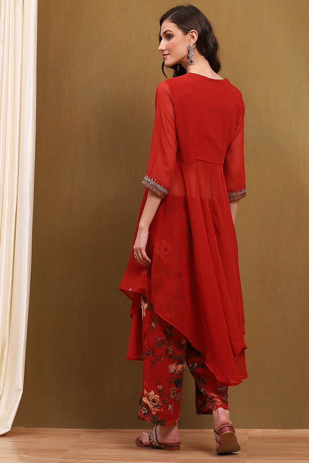 Red Georgette Printed Asymmetric Suit Set image number 4