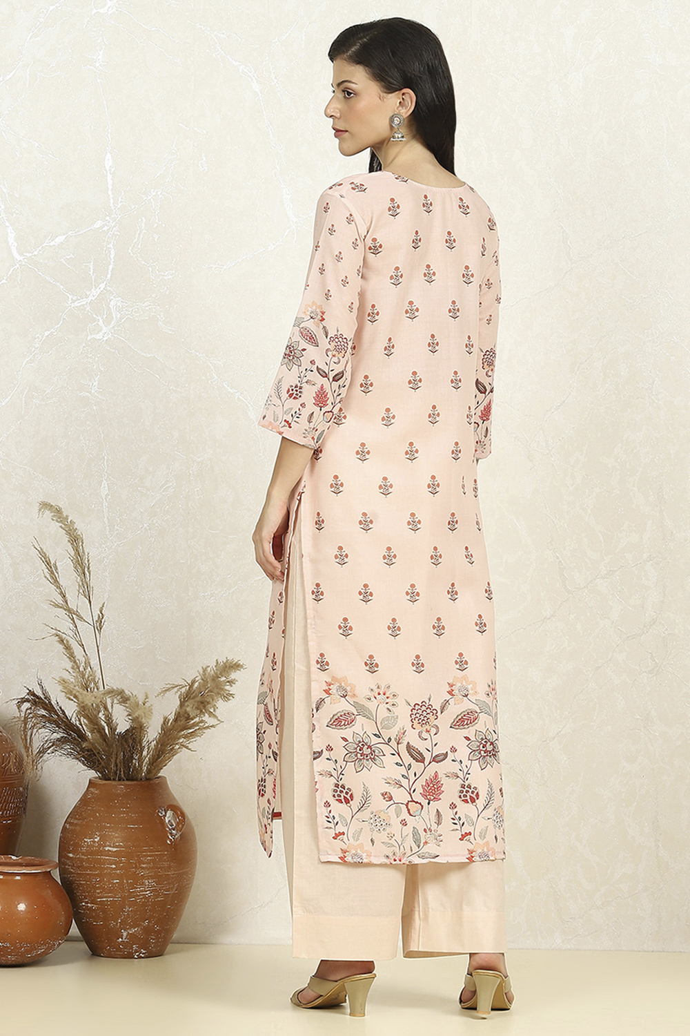 Cream Cotton Unstitched Suit Set image number 5