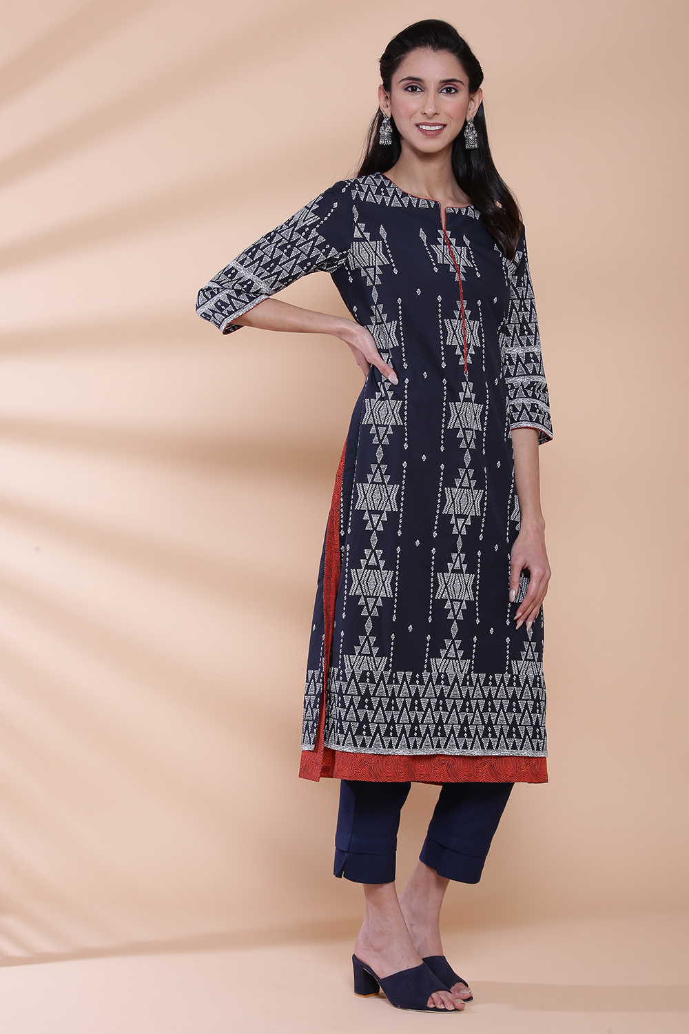 Black Cotton A-Line Printed Kurta image number 4