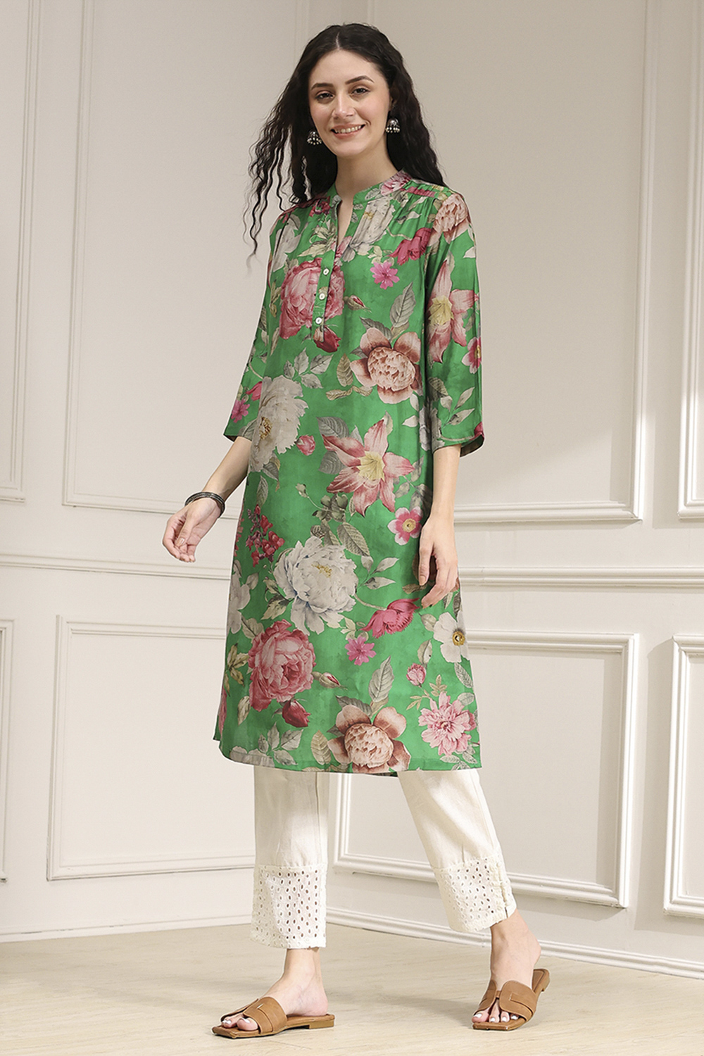 Green Floral Printed Straight Kurta image number 0