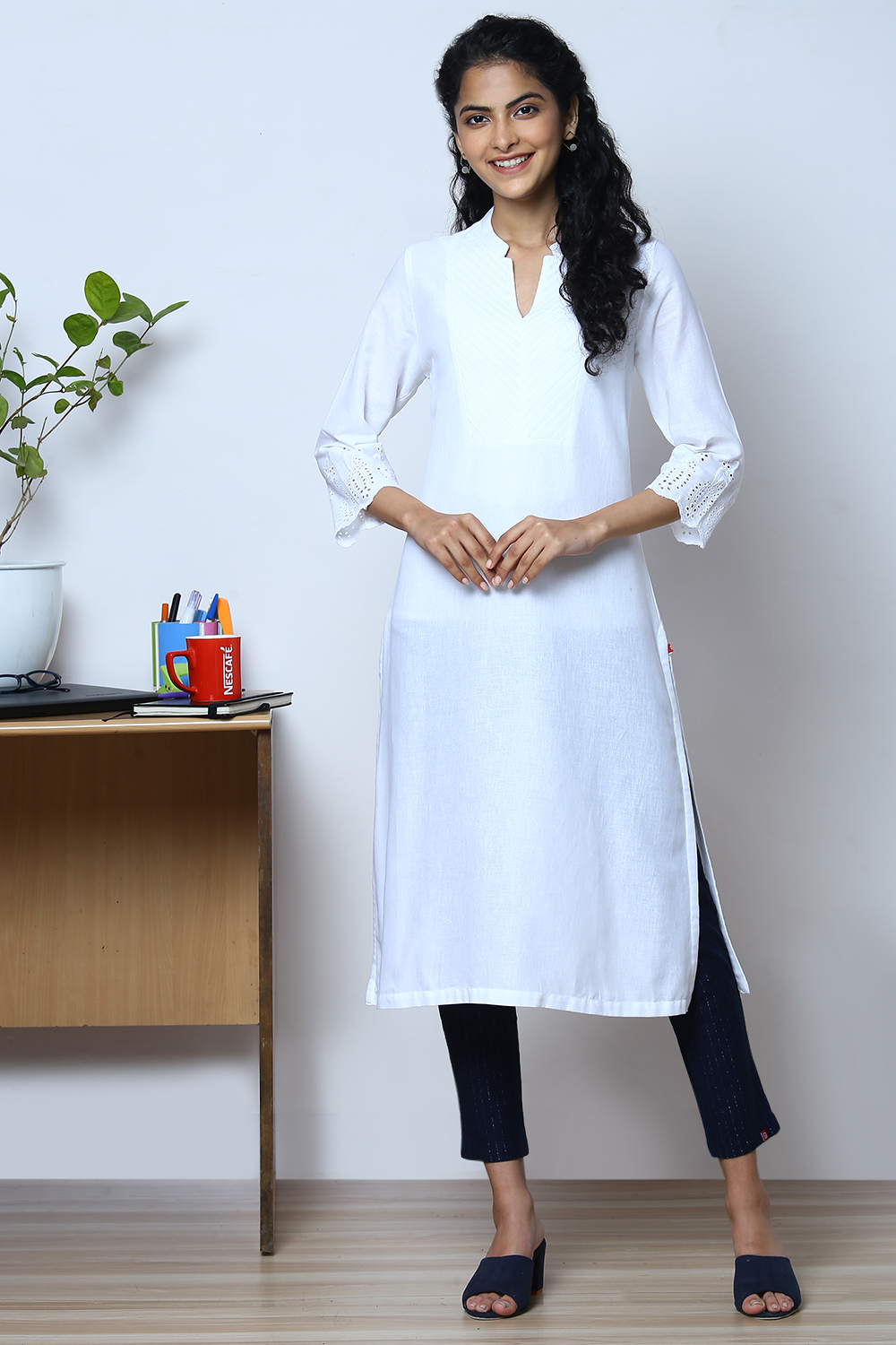 White Cotton Flax Kurta image number 0