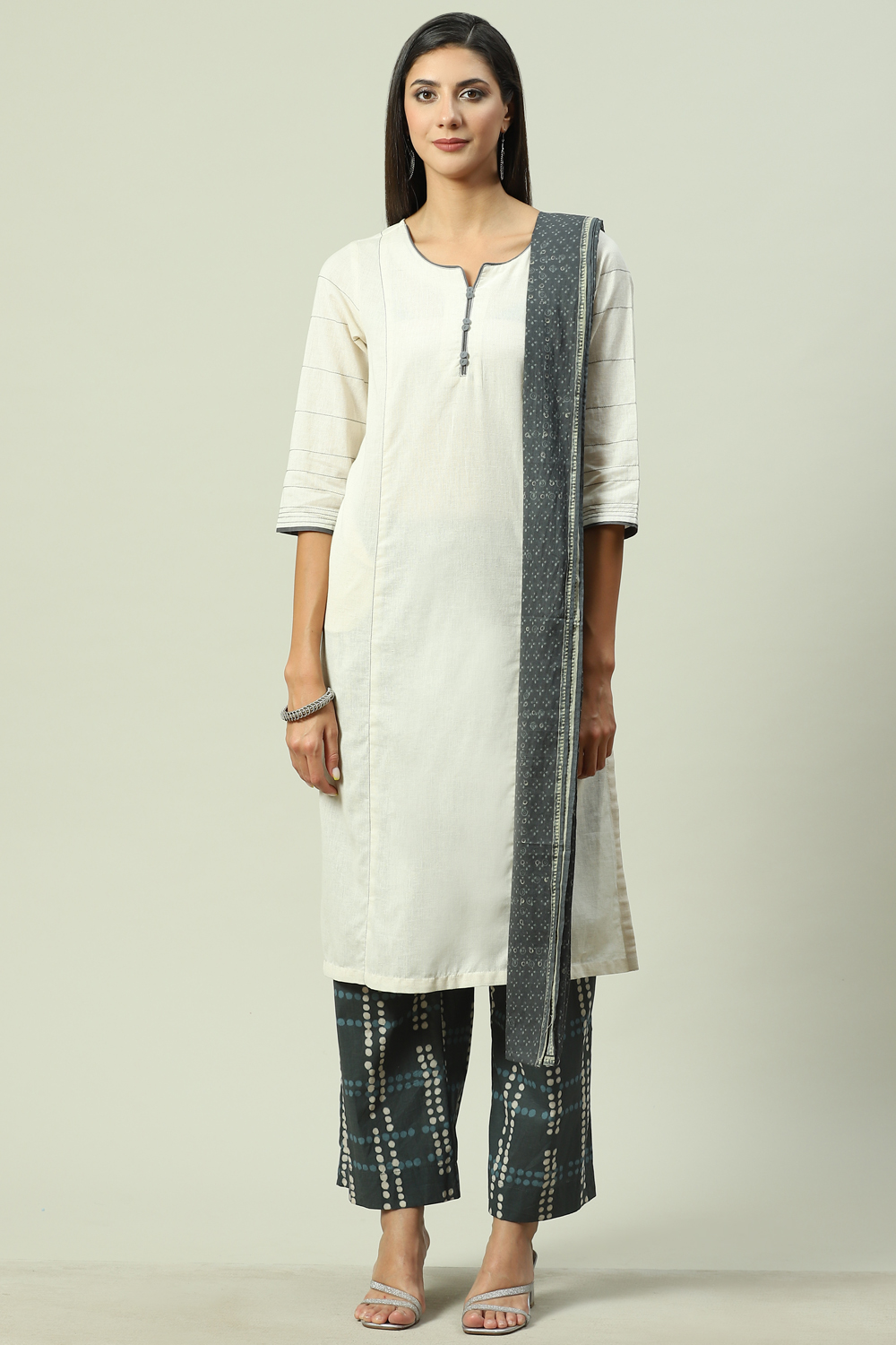 Off White Straight Kurta Palazzo Suit Set image number 7