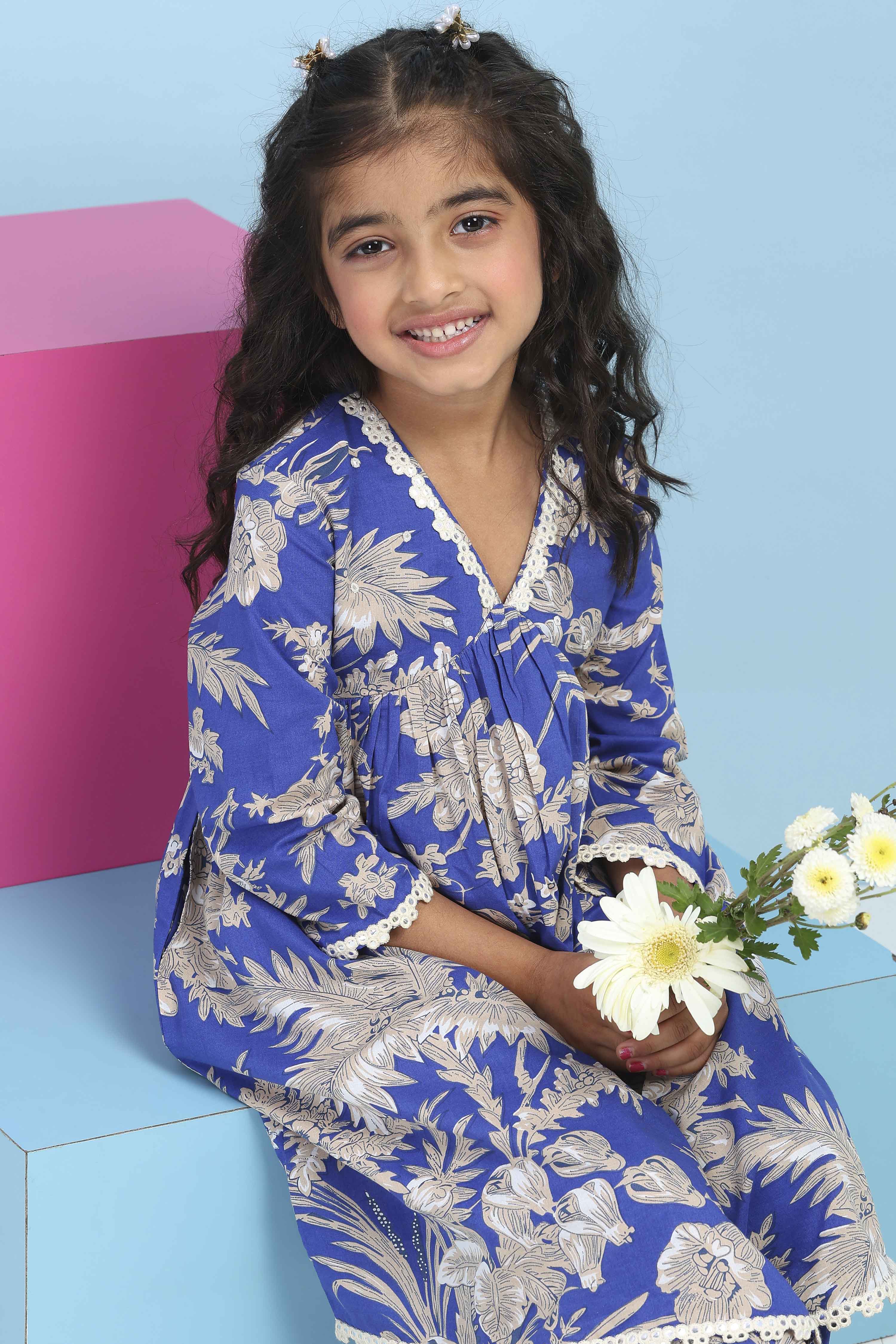 Blue Cotton Printed Gathered Suit Set image number 7