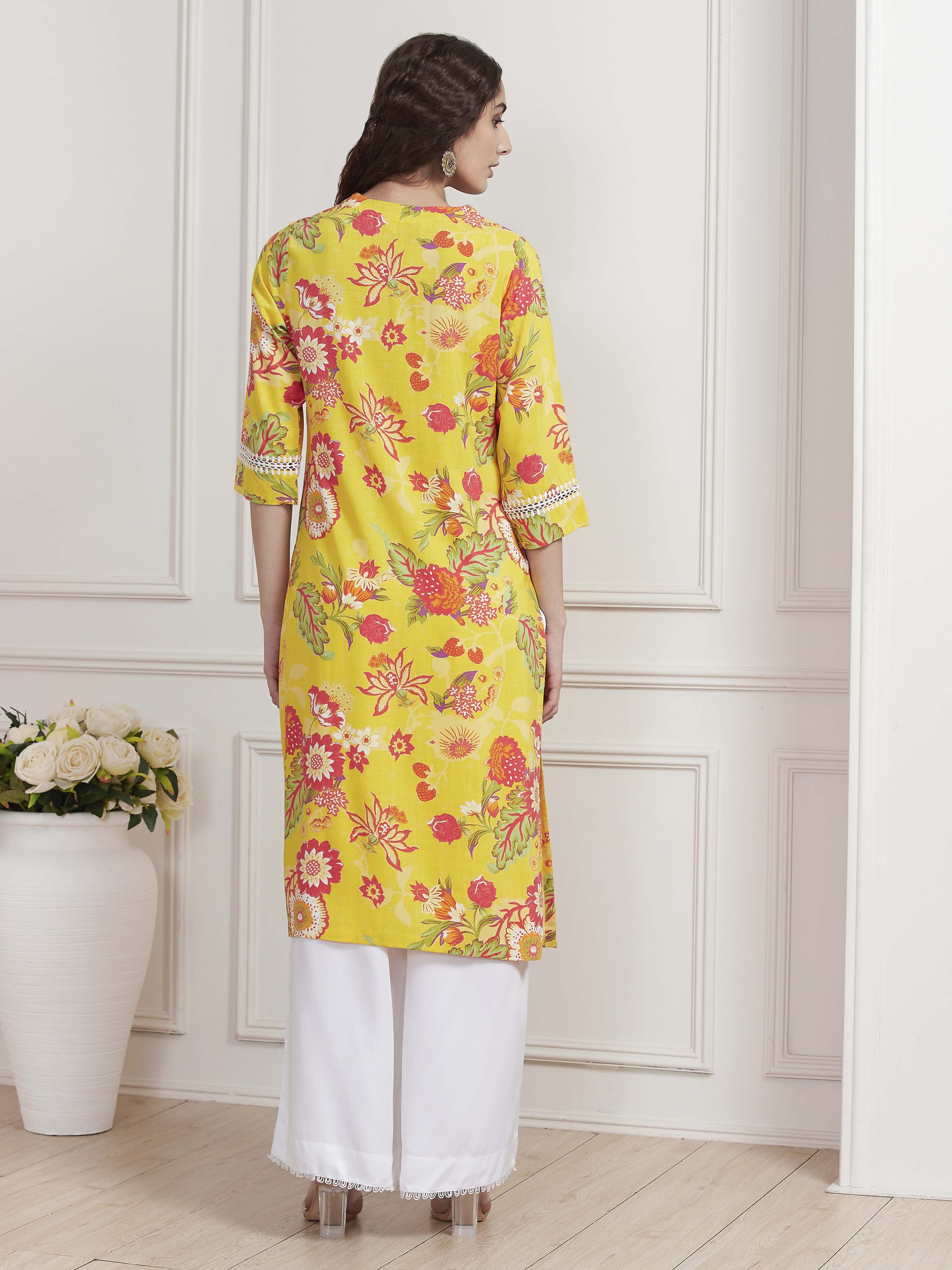 Yellow Floral Printed Straight Kurta image number 3
