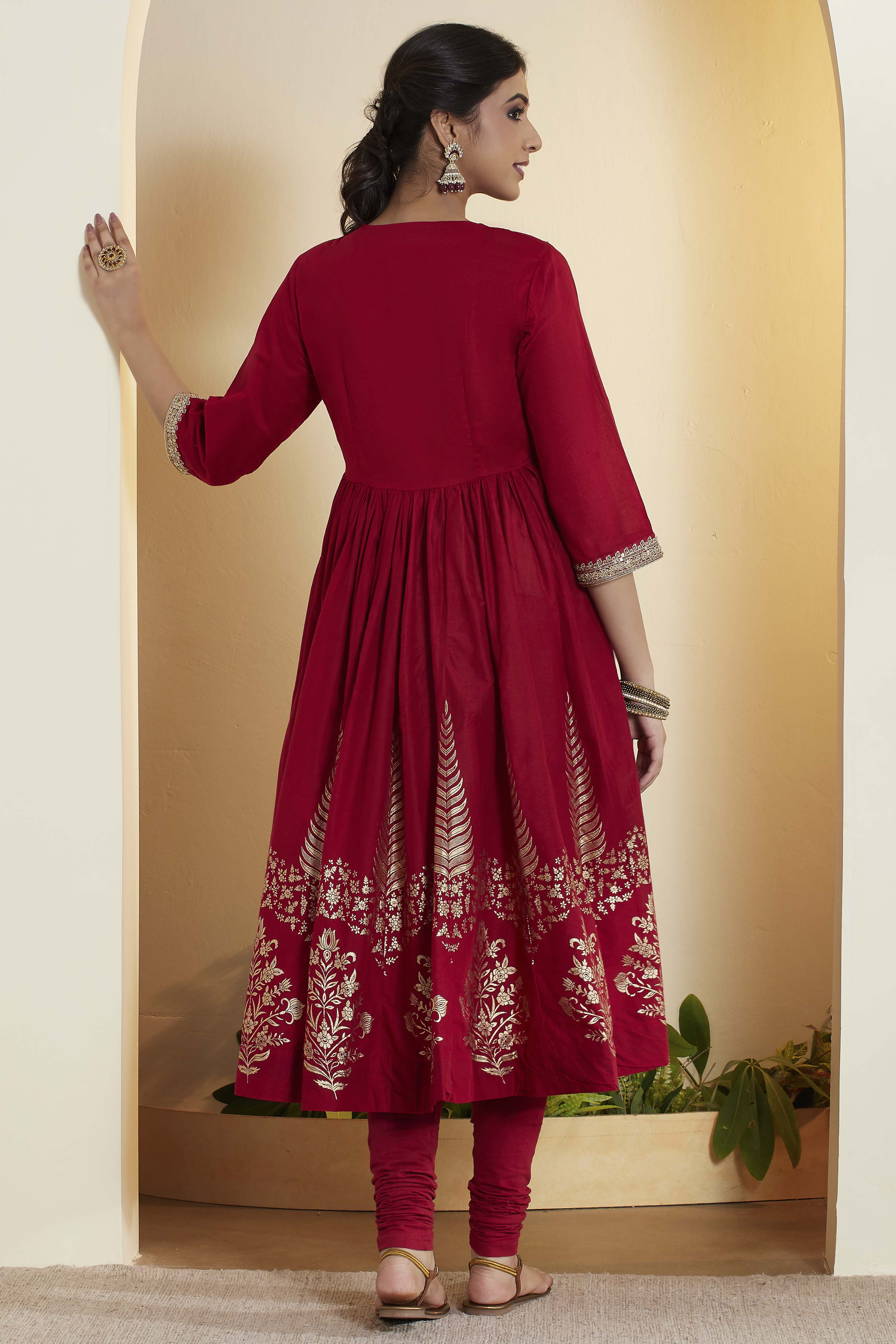 Red Cotton Anarkali Suit Set image number 6