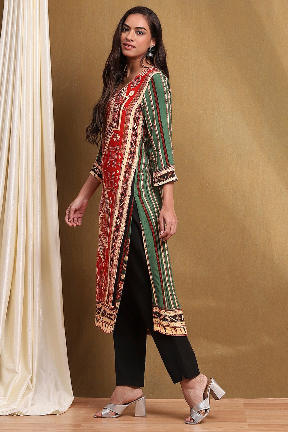 Red-Green Straight Kurta image number 2