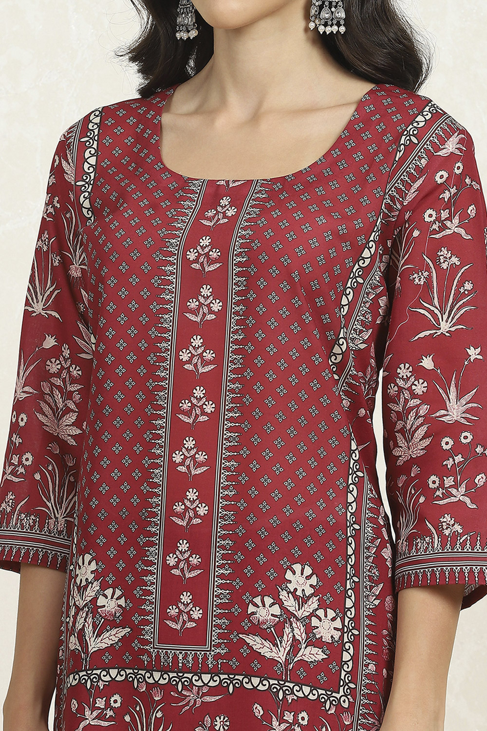 Green-Maroon Cotton Unstitched Suit Set image number 8