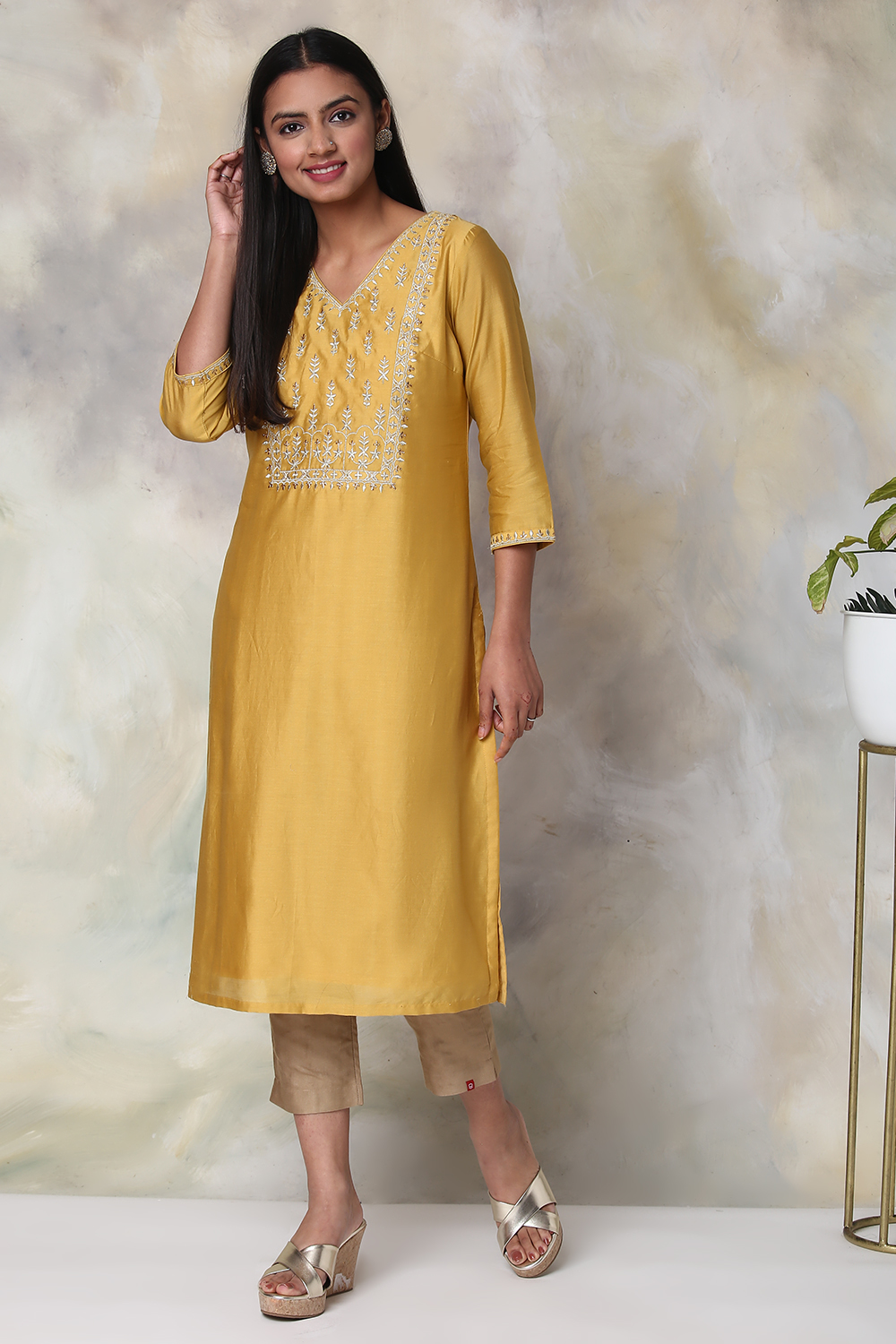 Mustard Cotton Silk Straight Yarndyed Kurta image number 2