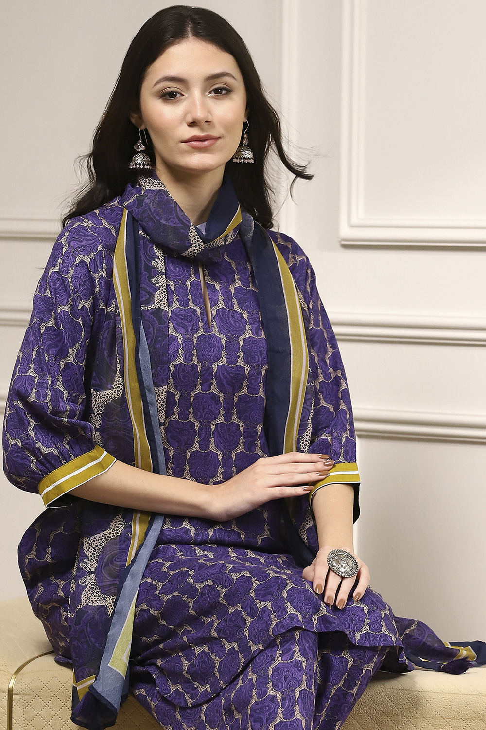 Indigo Blue Printed Straight Suit Set image number 7