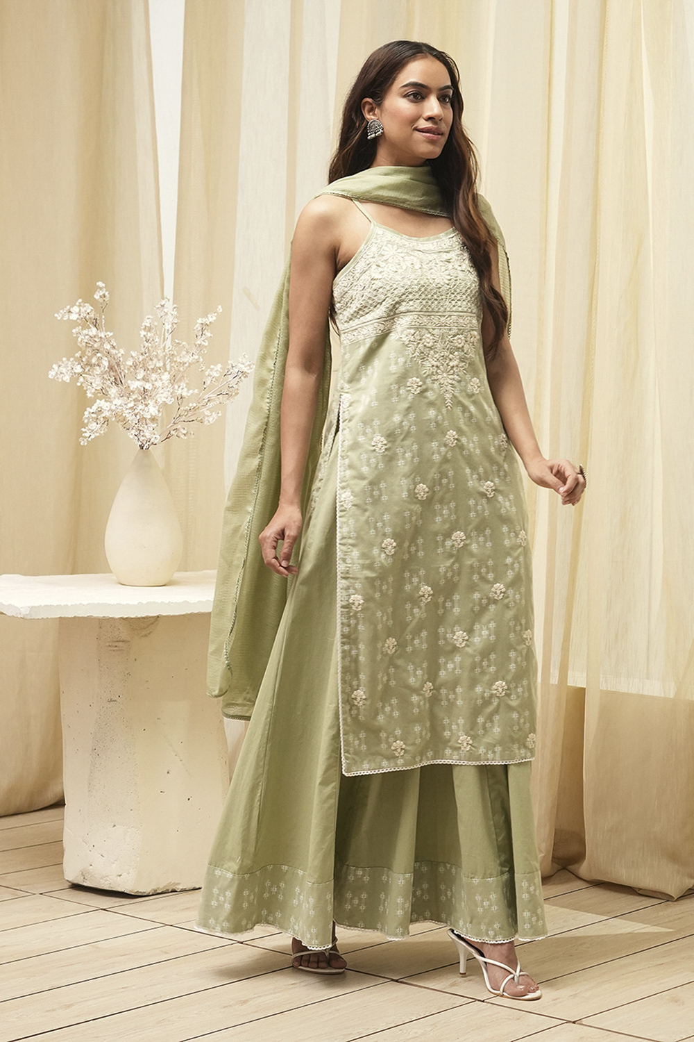 Green Cotton Floral Strappy Straight Suit Set image number 5